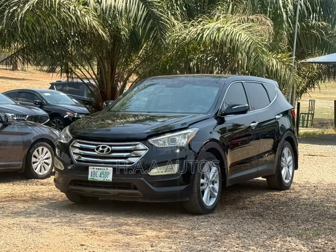 Hyundai Santa Fe 2014 Black