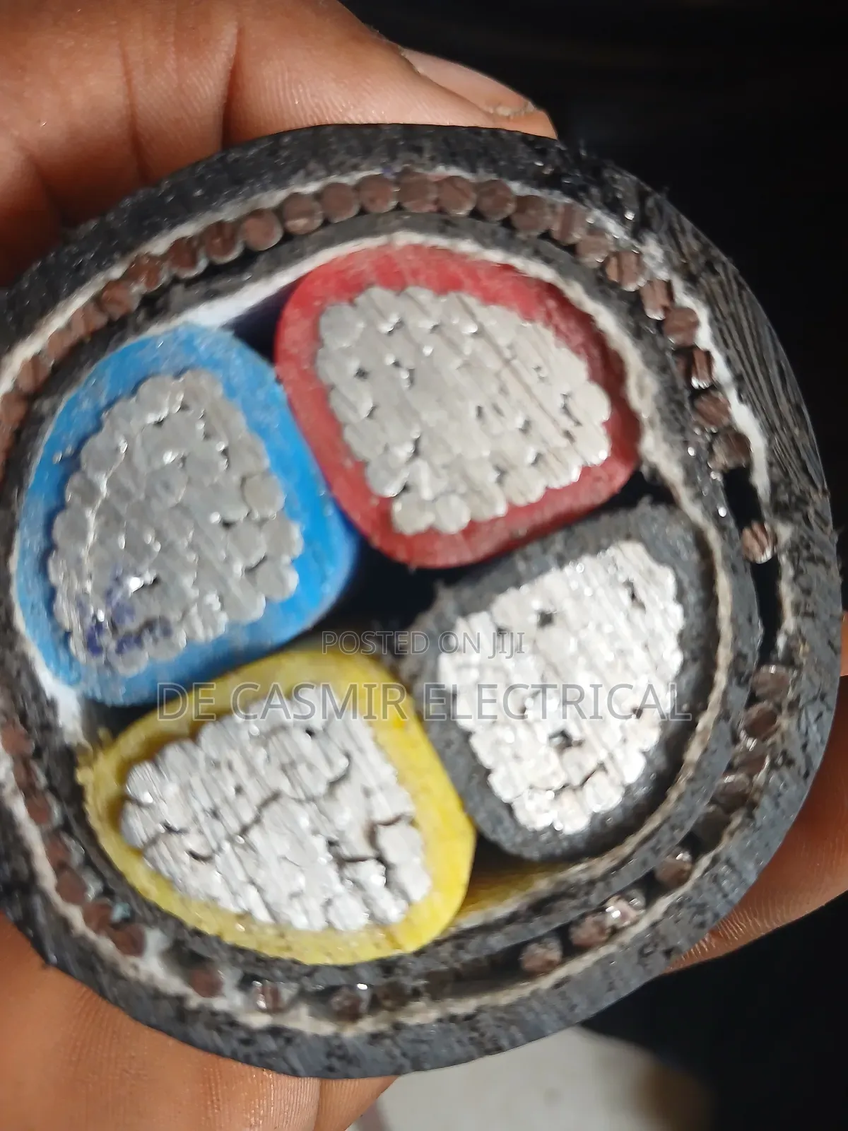 4x185mm2 Armoured Aluminium Cable