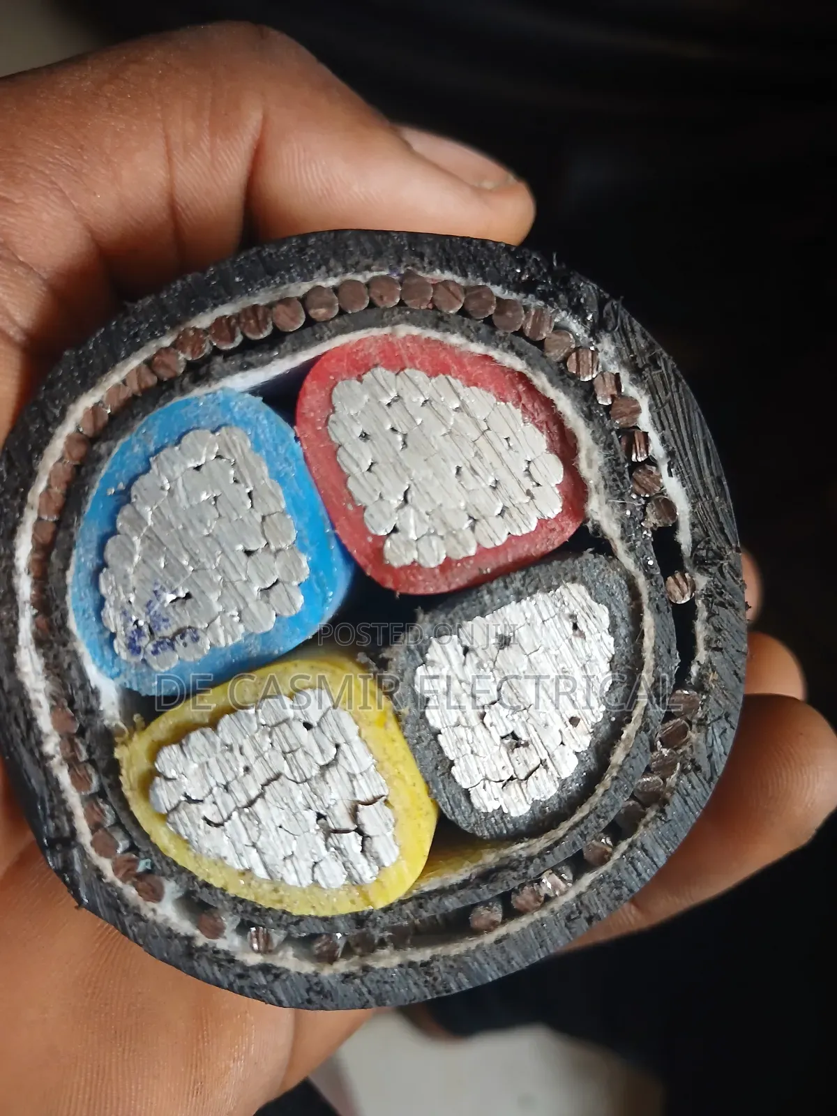4x185mm2 Armoured Aluminium Cable