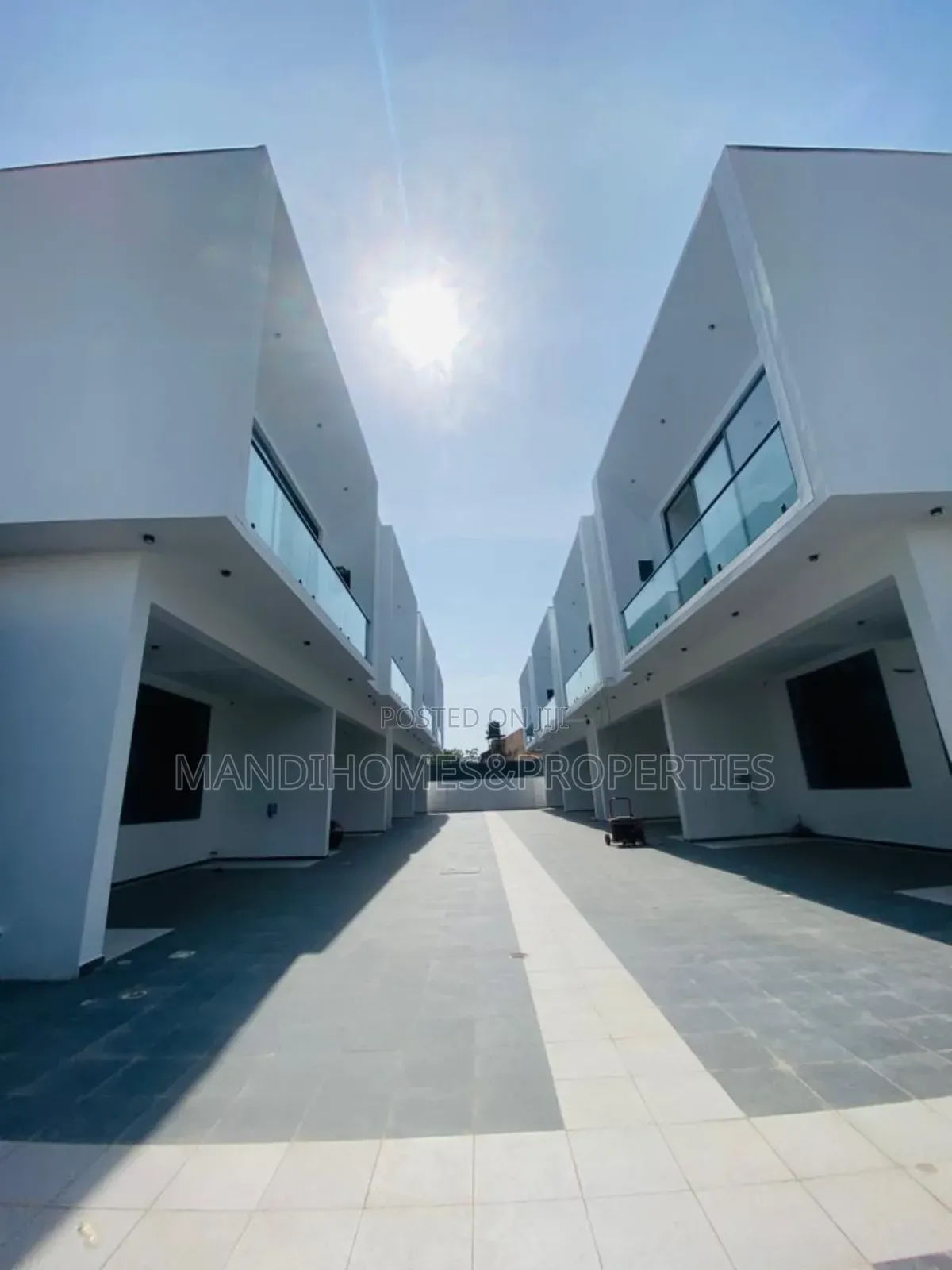 4bdrm Duplex in Lekki for sale