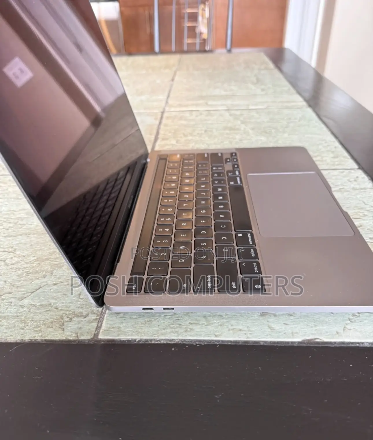 Laptop Apple MacBook Pro 2020 M1 8GB Apple M1 SSD 256GB