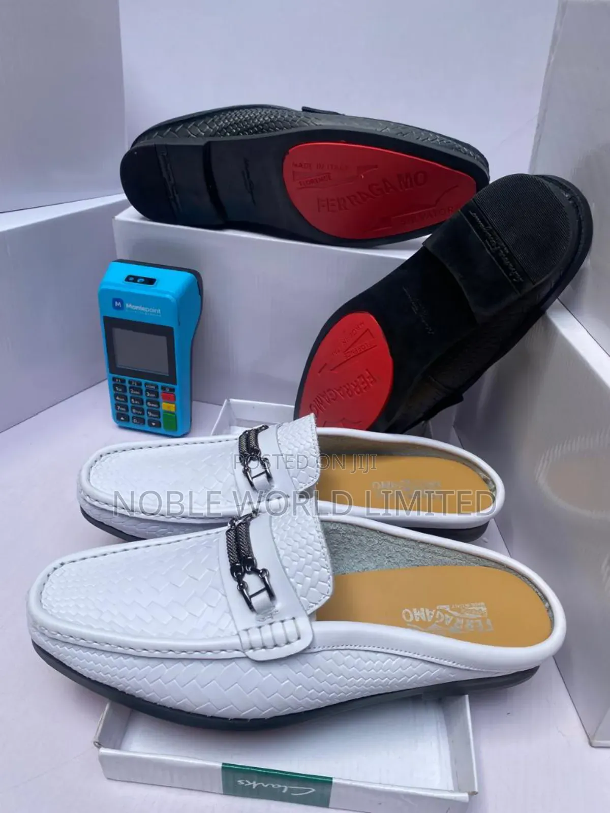 White/Black Solid Half Shoes Aku 6e