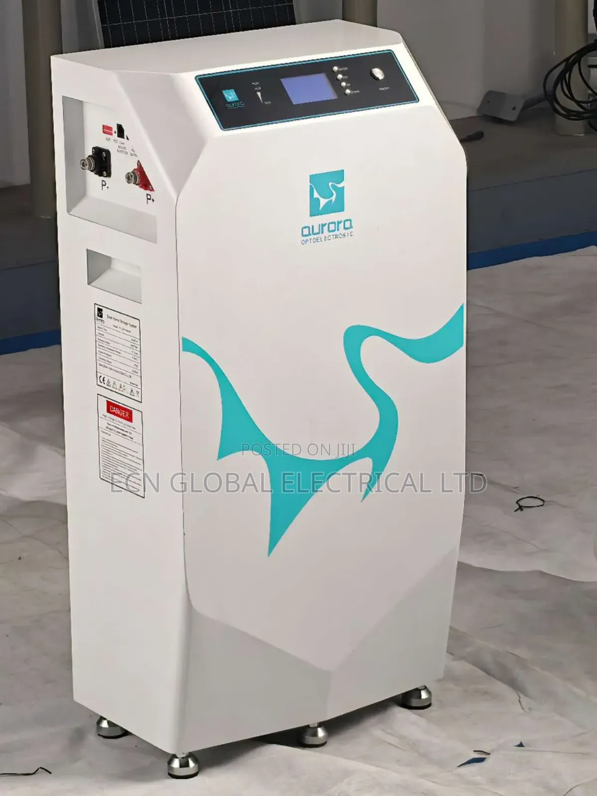 30 KWH 48 v Lifepo4 Lithium Battery (Quorora Solar Energy Product)