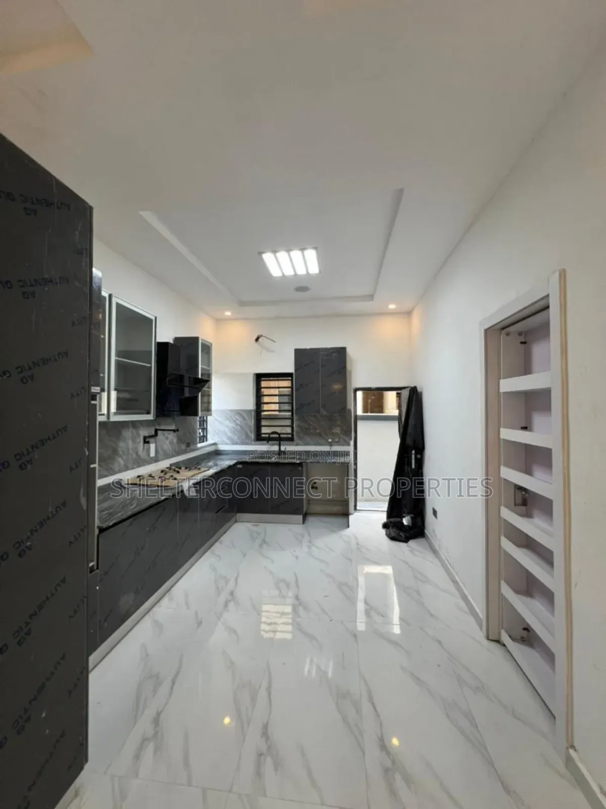 4bdrm House in Chevron for sale