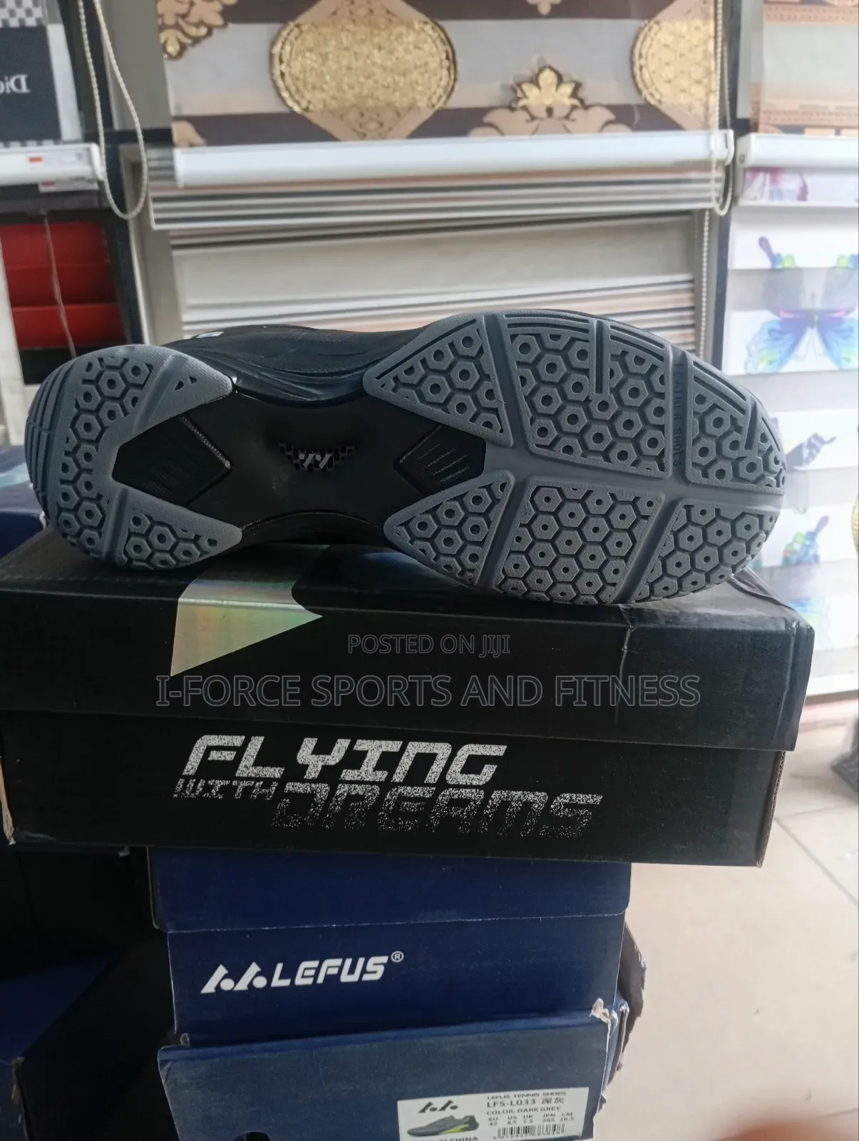 Lefus Badminton Shoe
