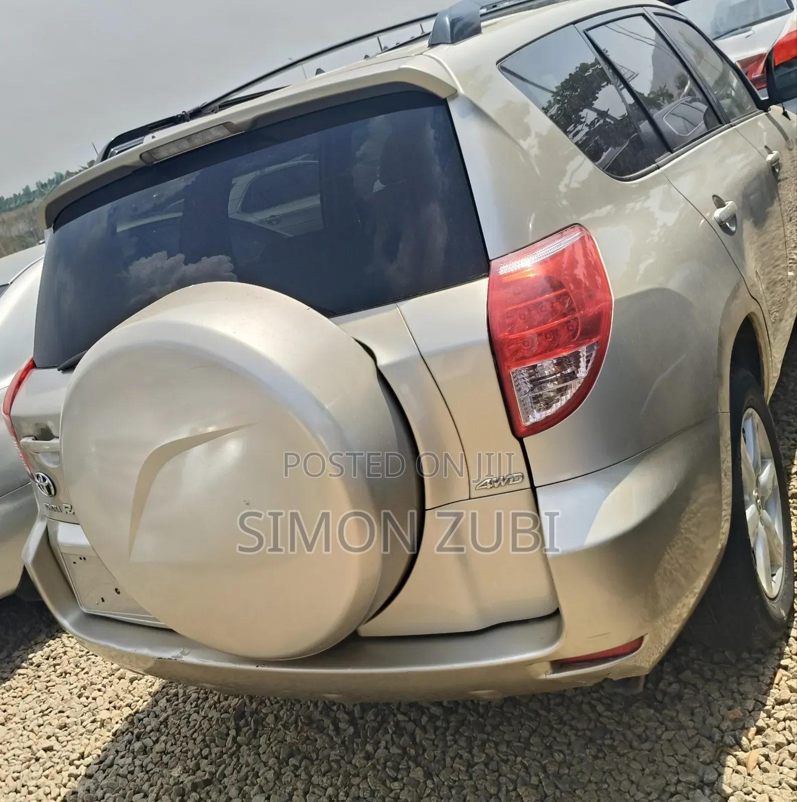 Toyota RAV4 2.4 2008 Gold