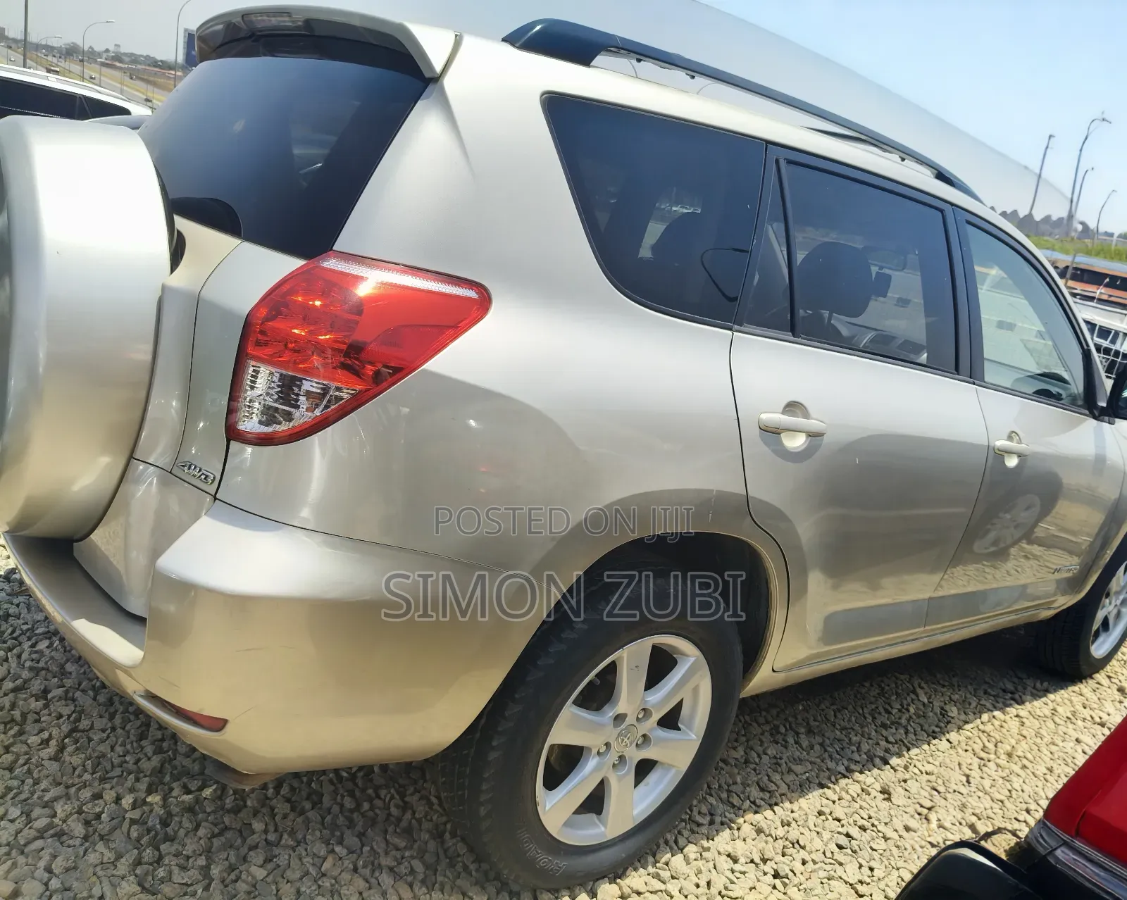 Toyota RAV4 2.4 2008 Gold