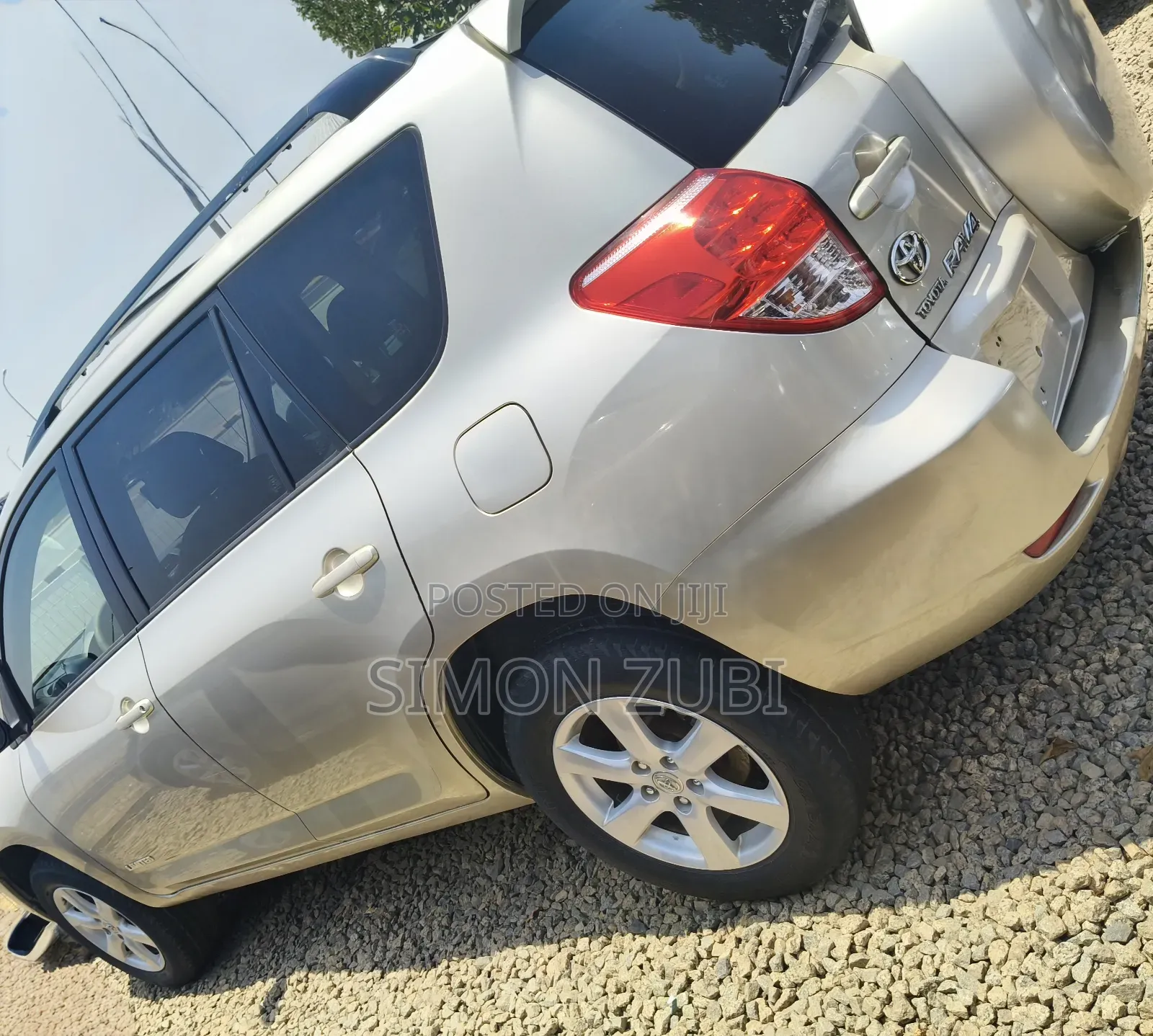 Toyota RAV4 2.4 2008 Gold