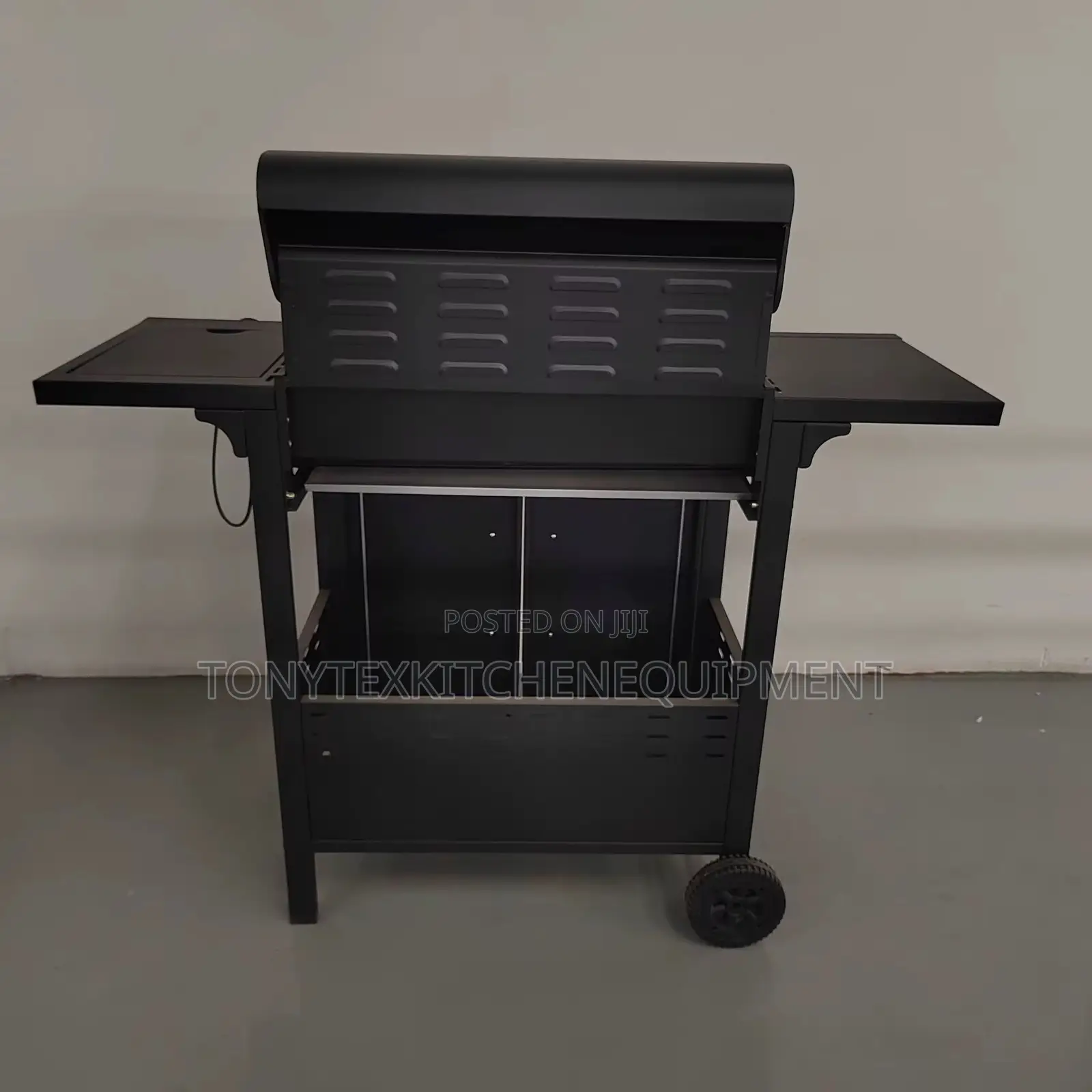 Commercial 4 Burner BBQ Grill With Side Burner