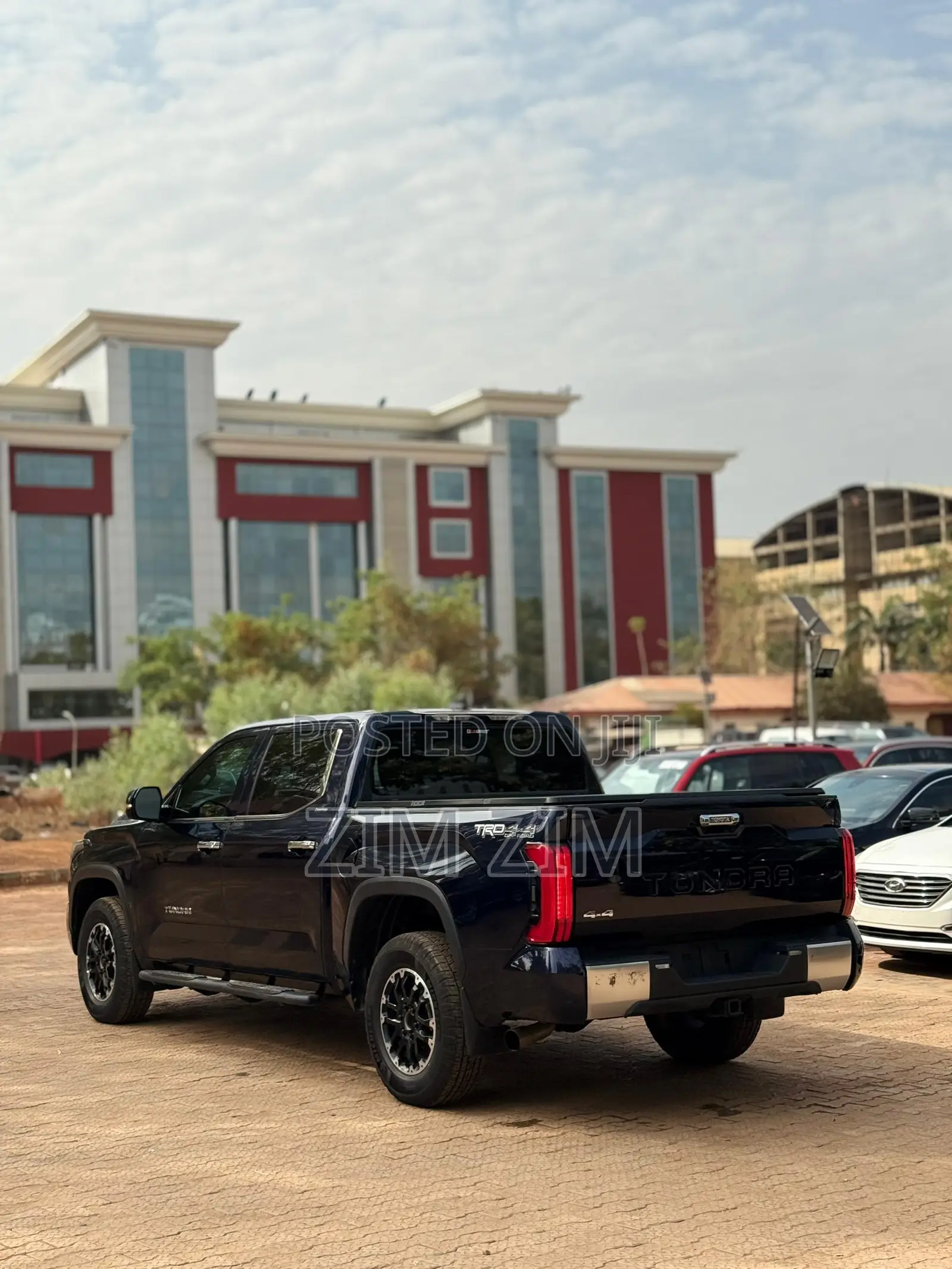 Toyota Tundra Hybrid 2024 Blue