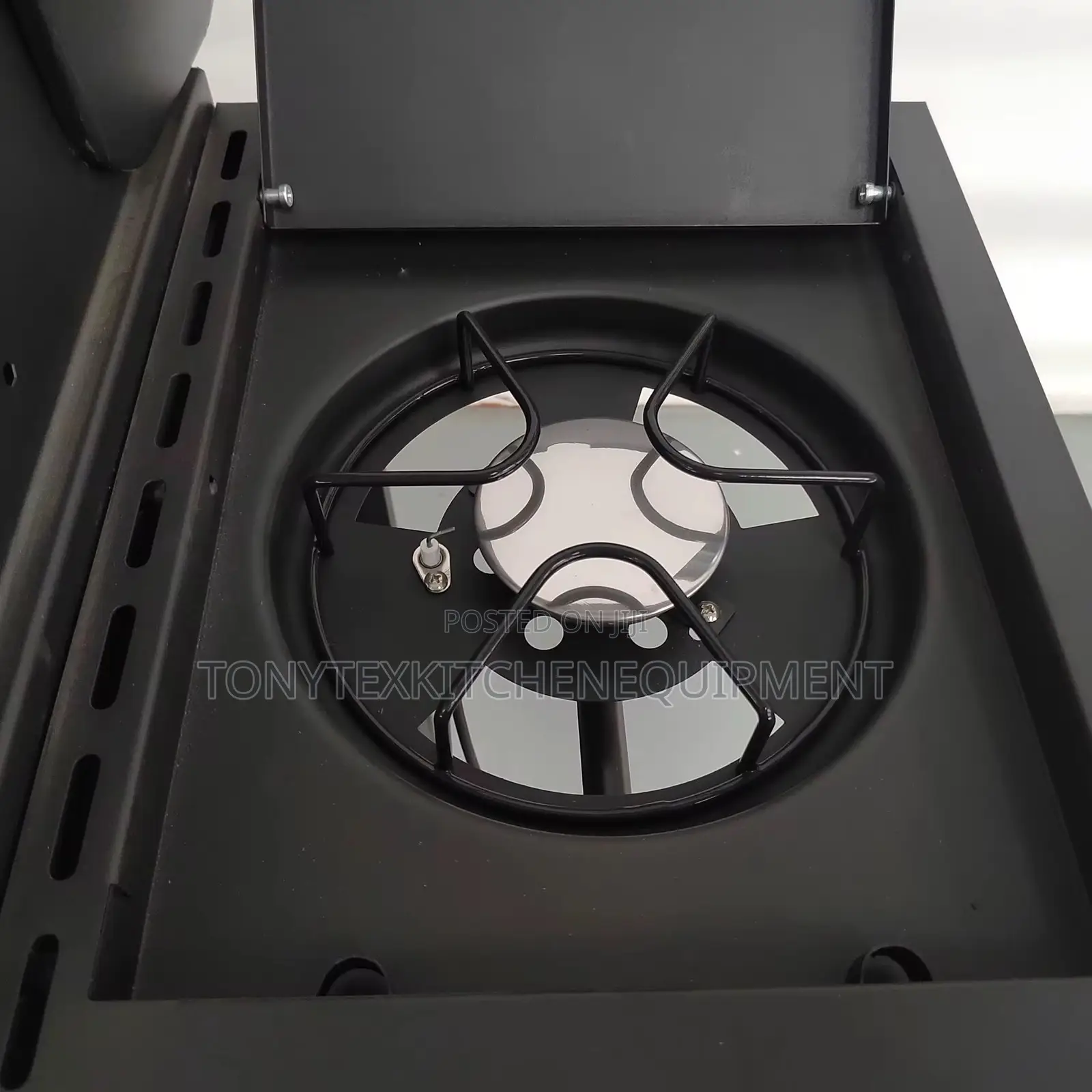 Commercial 4 Burner BBQ Grill With Side Burner