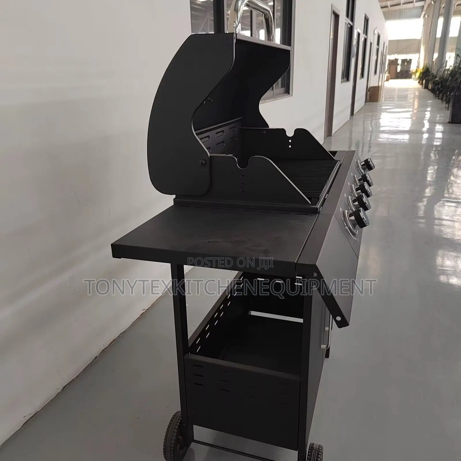 Commercial 4 Burner BBQ Grill With Side Burner