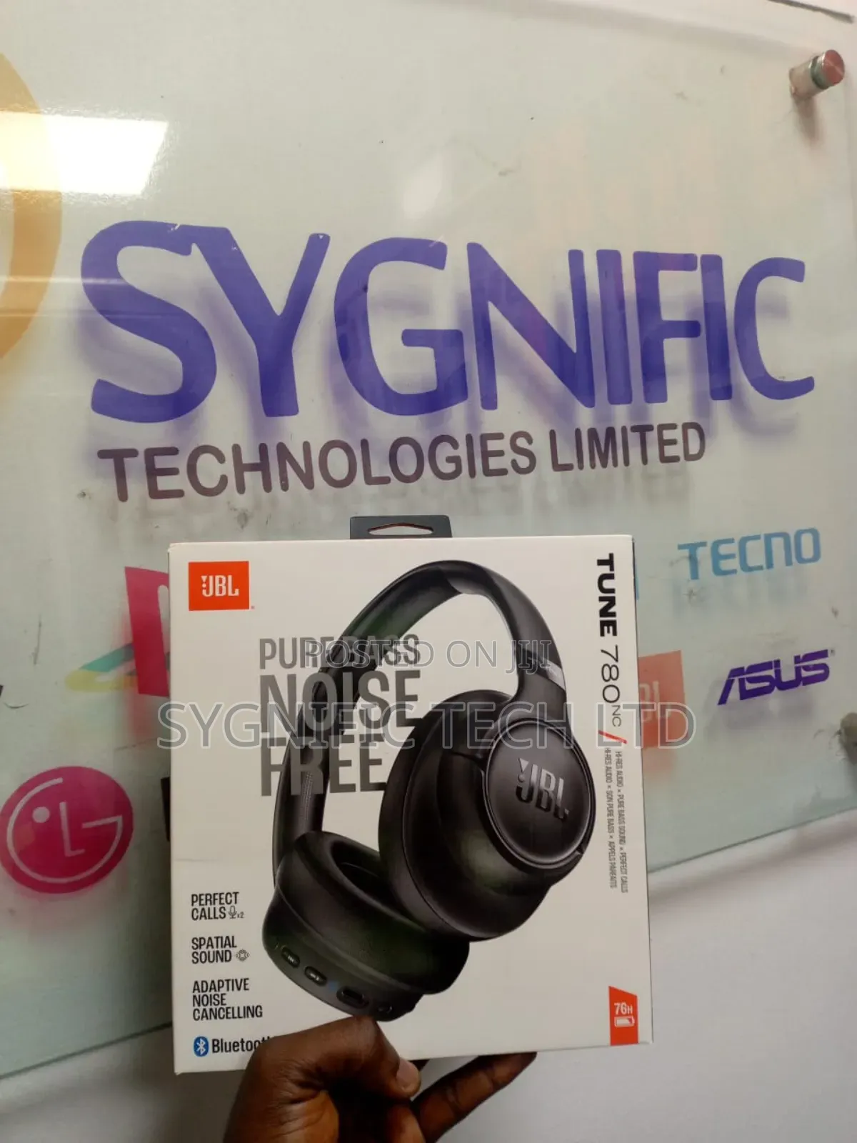 JBL Tune 780nc Headphone