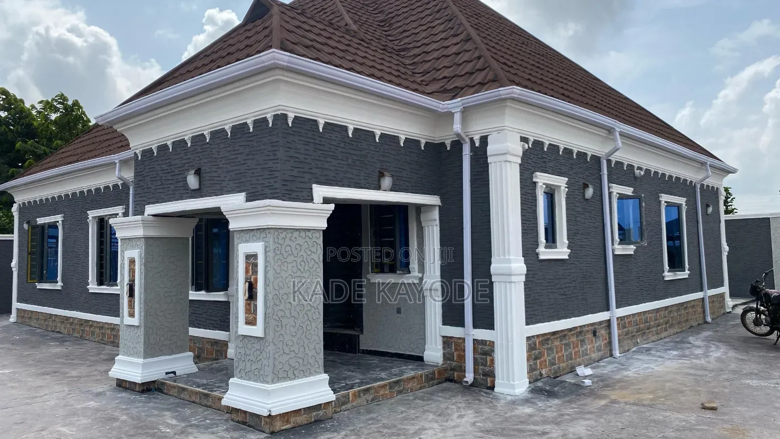 Exterior Gravitex Paint