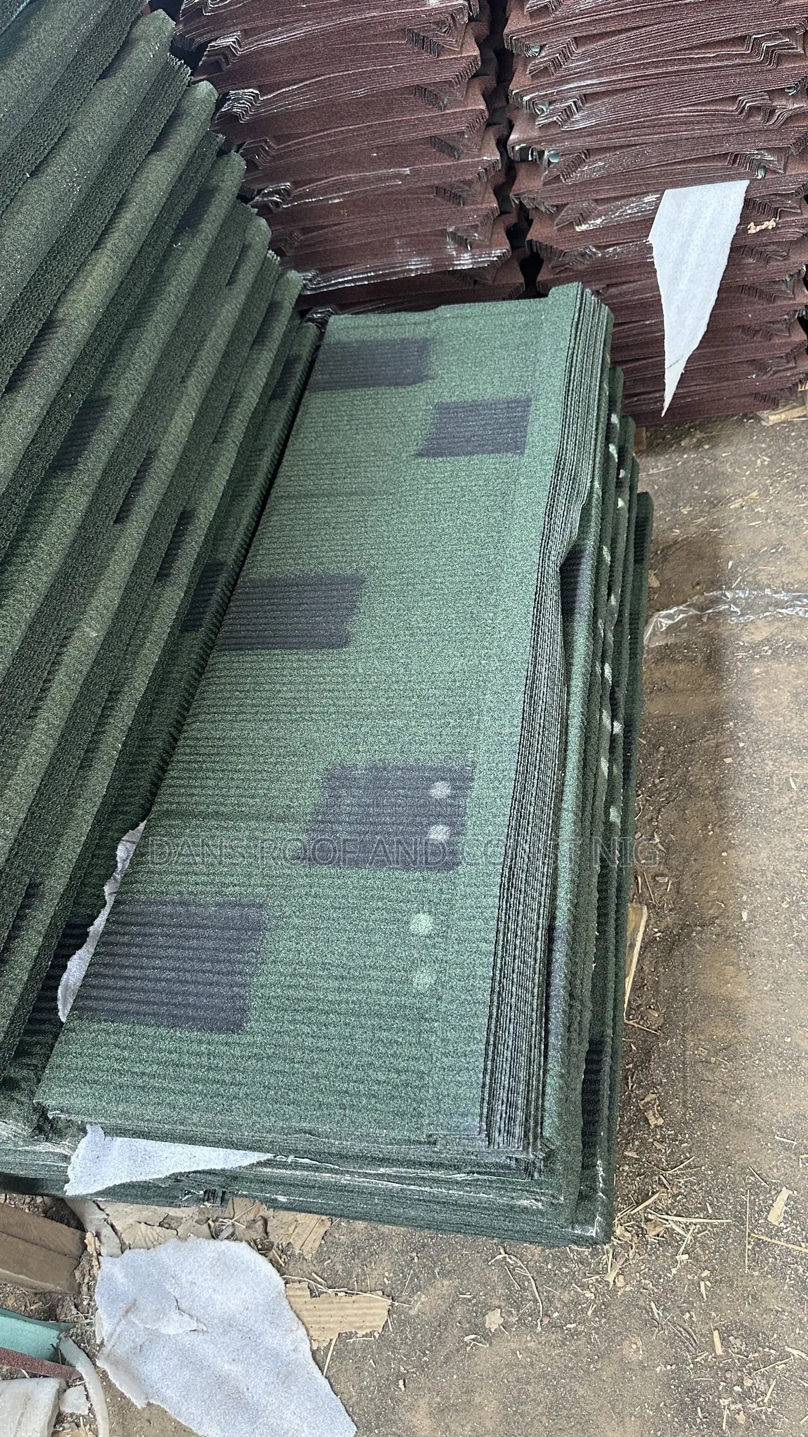 Green Mix Black Shingle With Black Patch