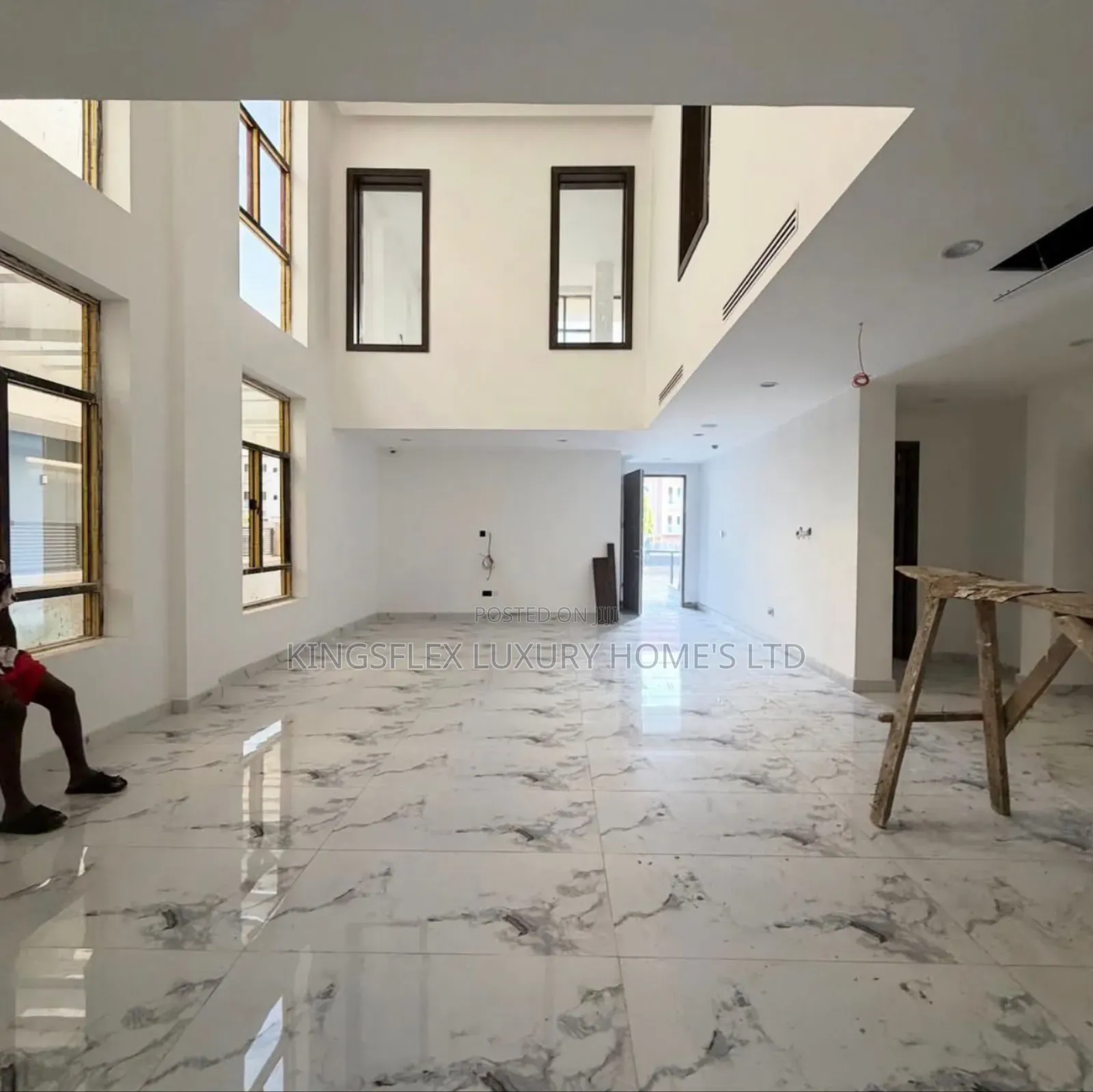 6bdrm Duplex in Estate, Guzape District for sale