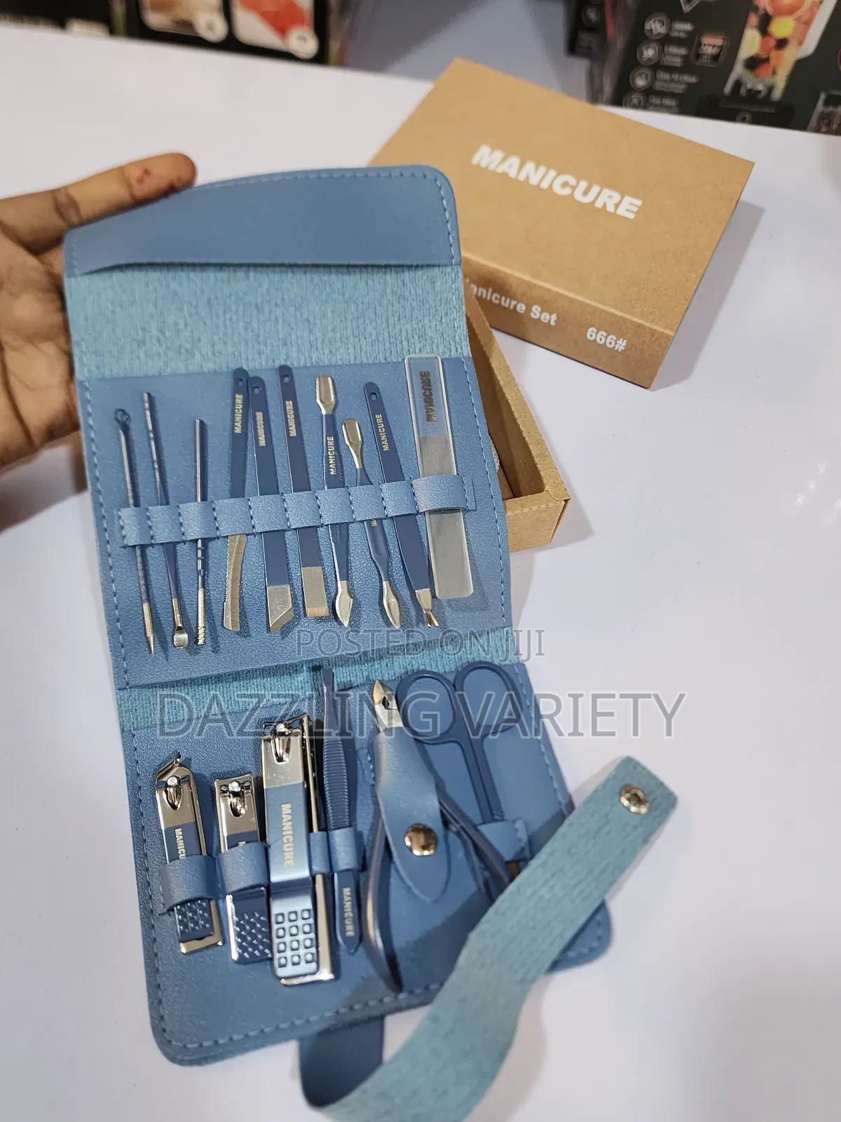 16pcs High Quality Manicure and Pedicure Set With Purse