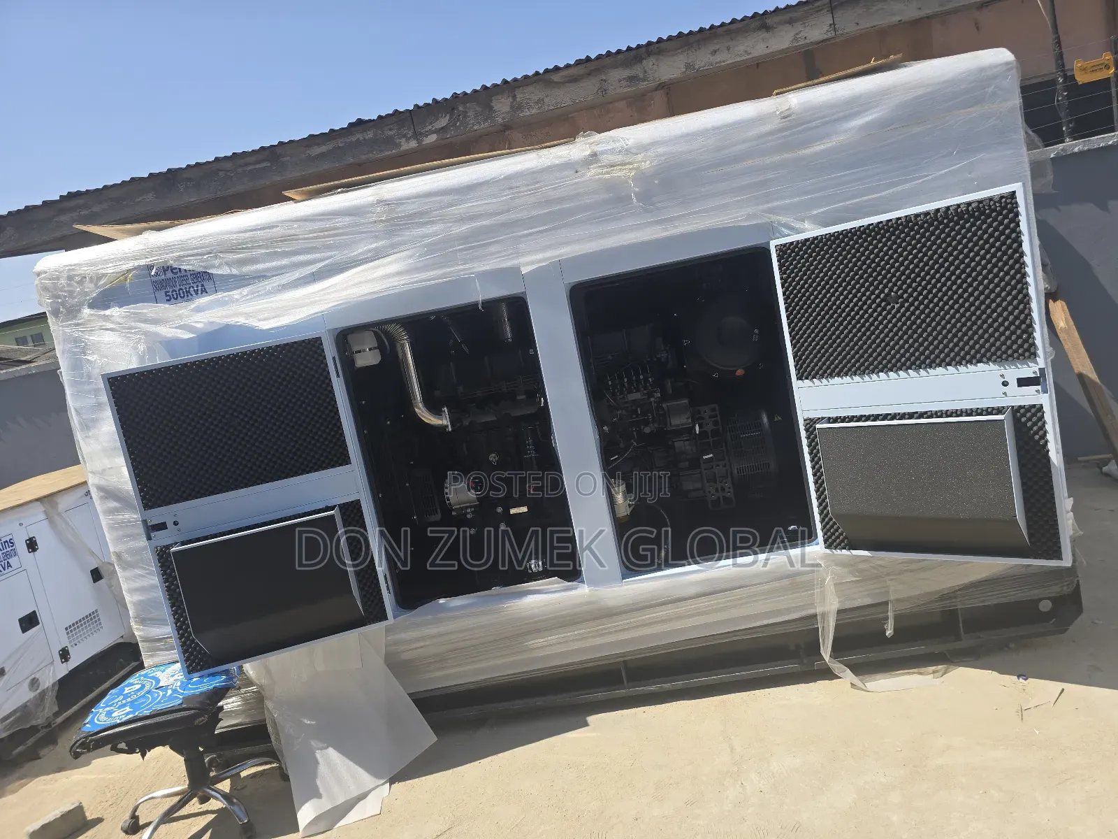 500kva Original Perkings Soundproof Diesel Generator
