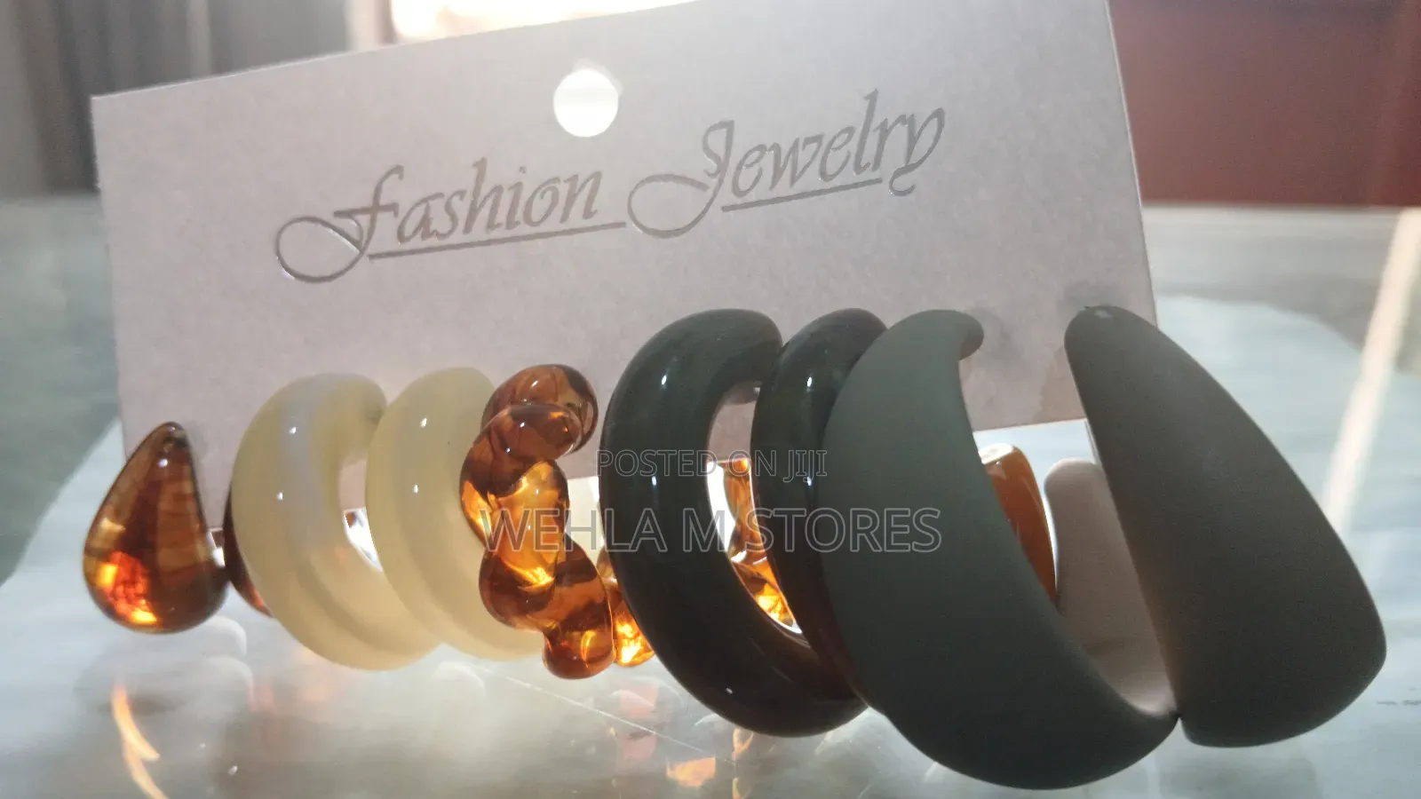A Set of Polychrome Earrings - 5 Pairs