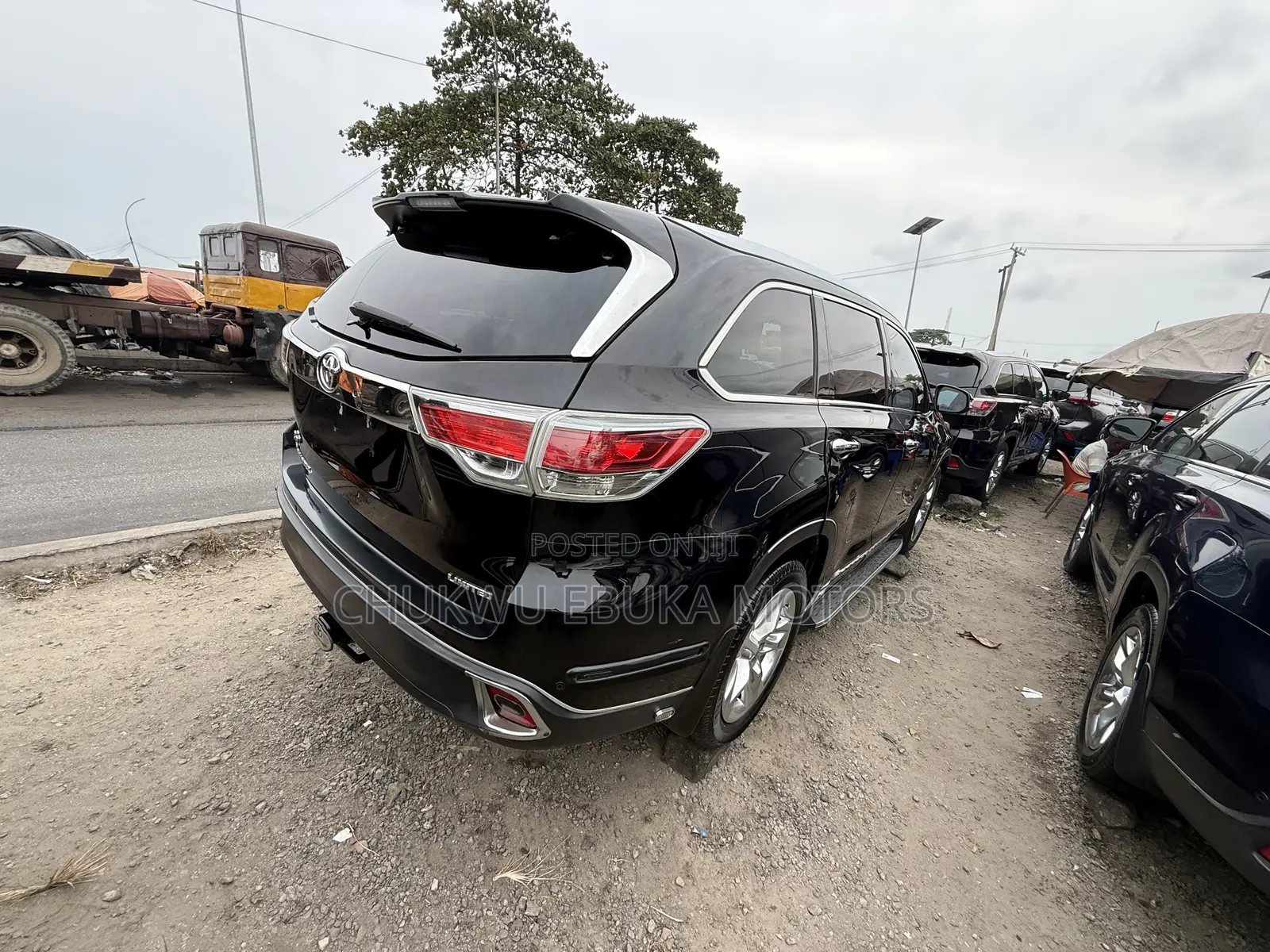 Toyota Highlander Limited 4dr SUV AWD (3.5L 6cyl 6A) 2015 Black