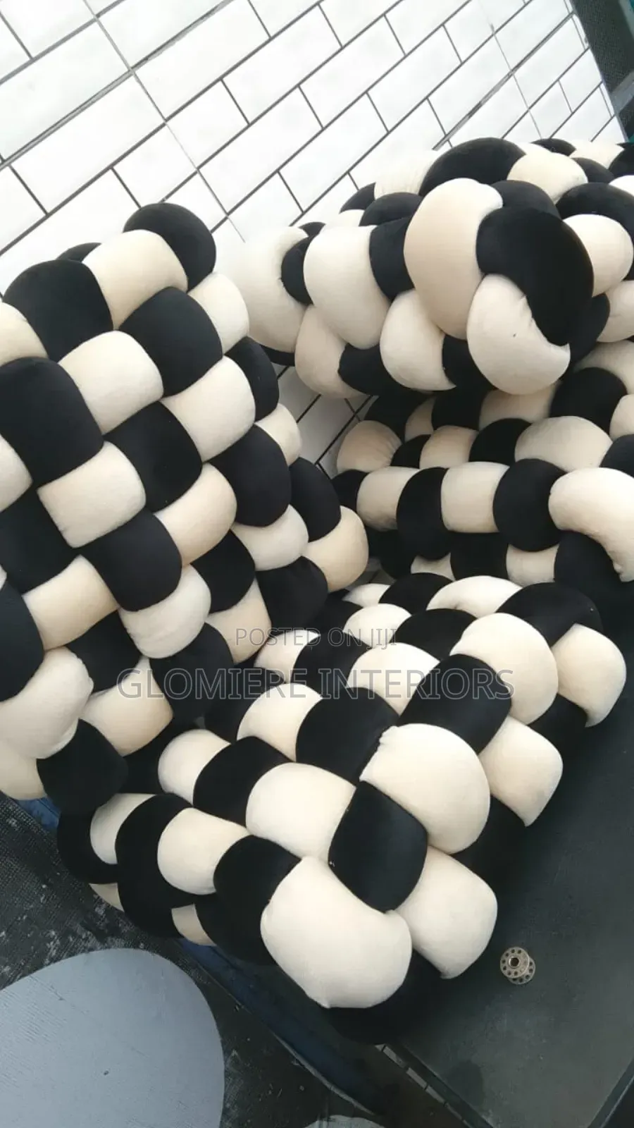 Knotted Accent Throw Pillow – Modern Luxe Comfort