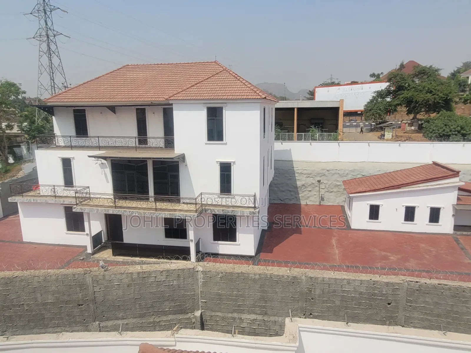 6bdrm Duplex in Asokoro for sale