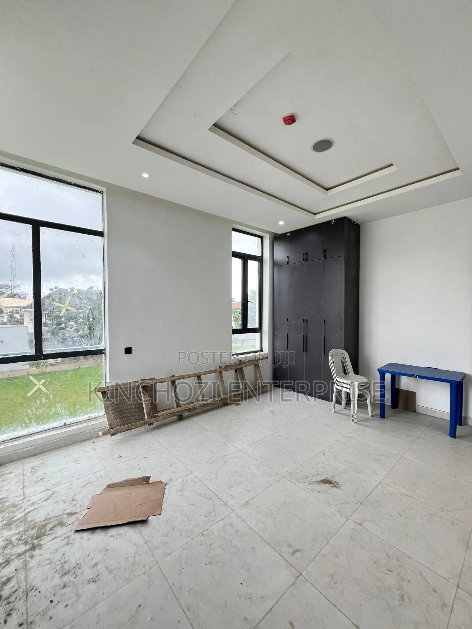 2bdrm Block of Flats in Lekki Phase 1 for sale