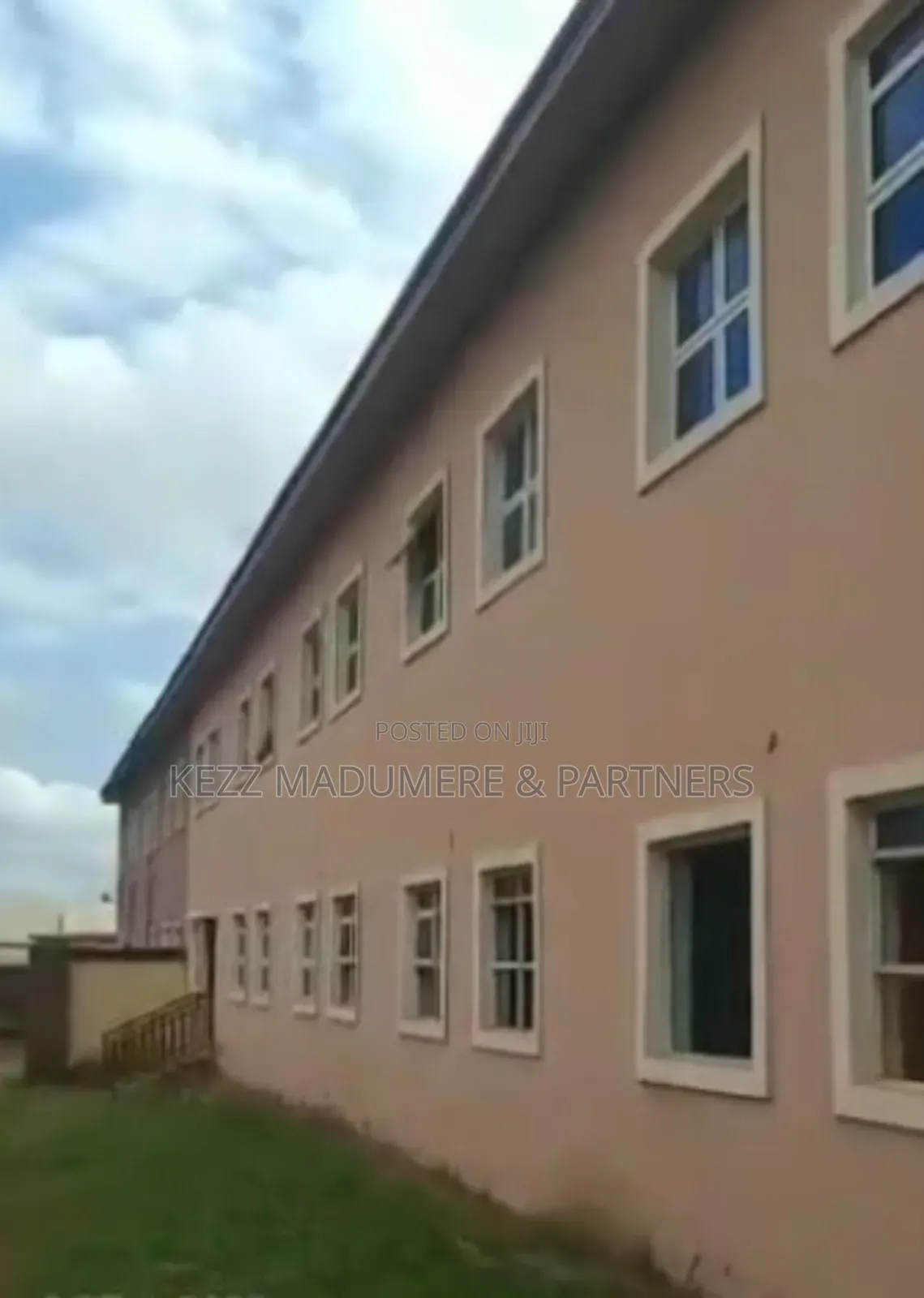 For Sale : Non Functional School at Premier Layout, Enugu