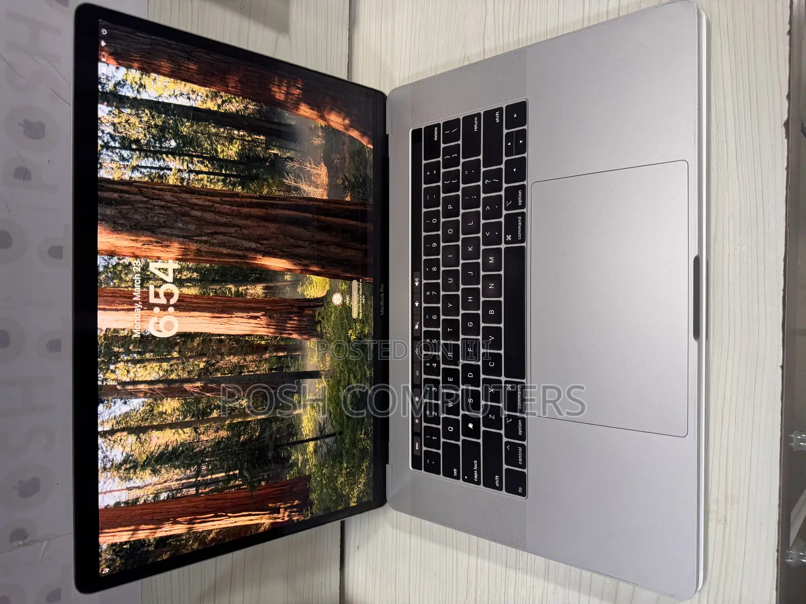 Laptop Apple MacBook Pro 2019 32GB Intel Core i9 SSD 1T