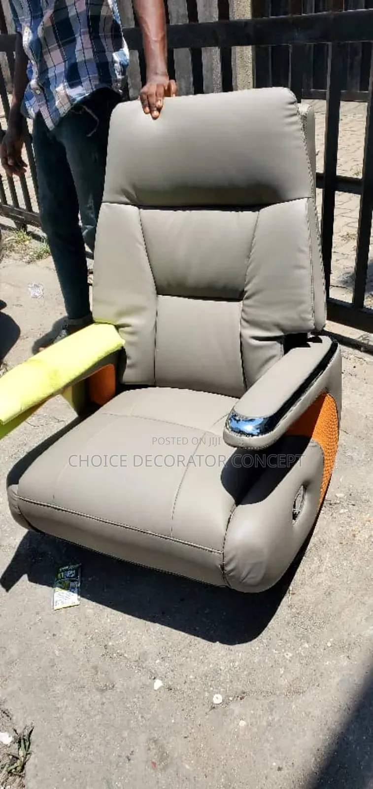 Luxury Executive Recliner Office Chair With Massage and Voice Command