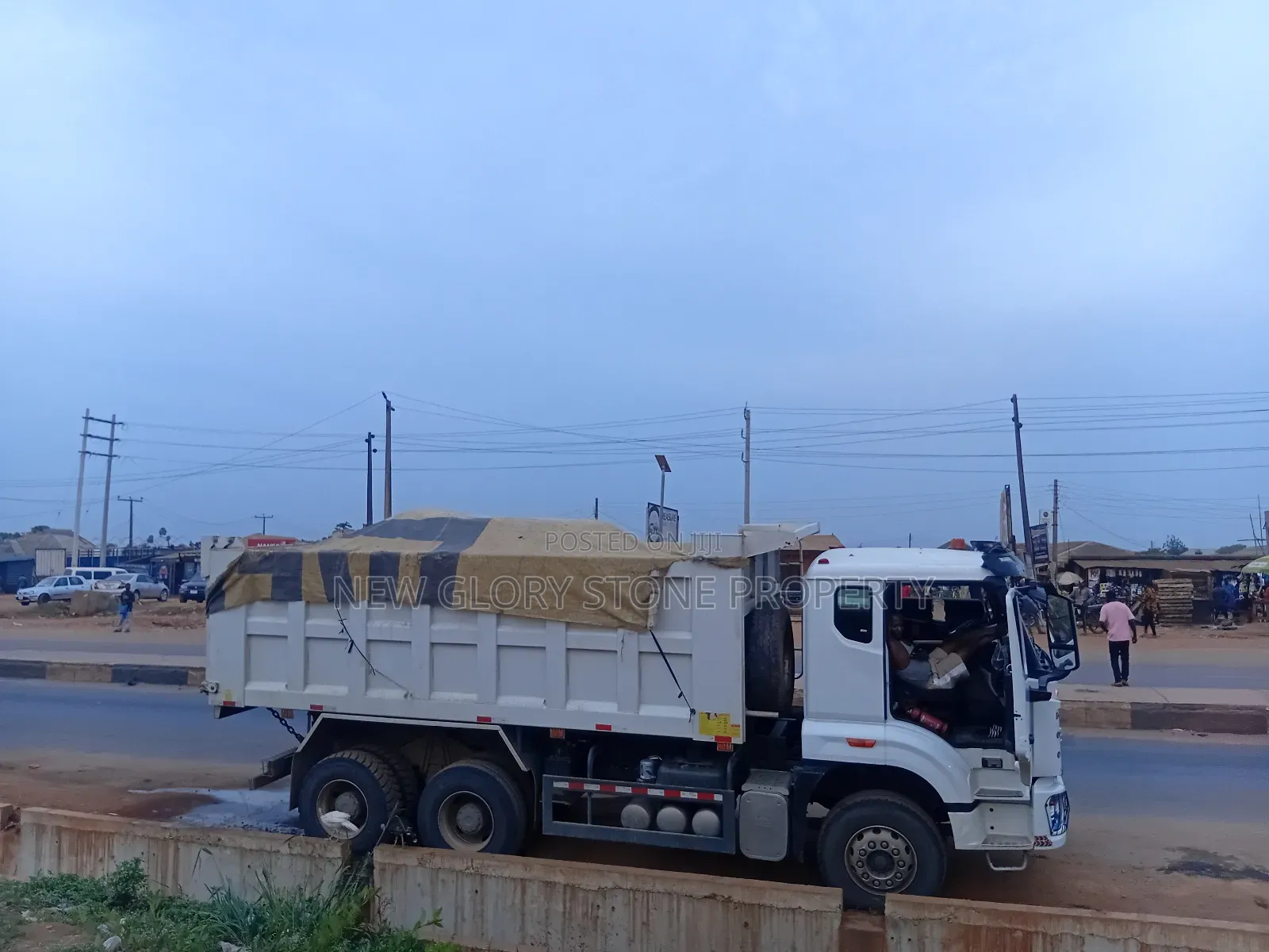 30tons of Granite and Sharp Sand
