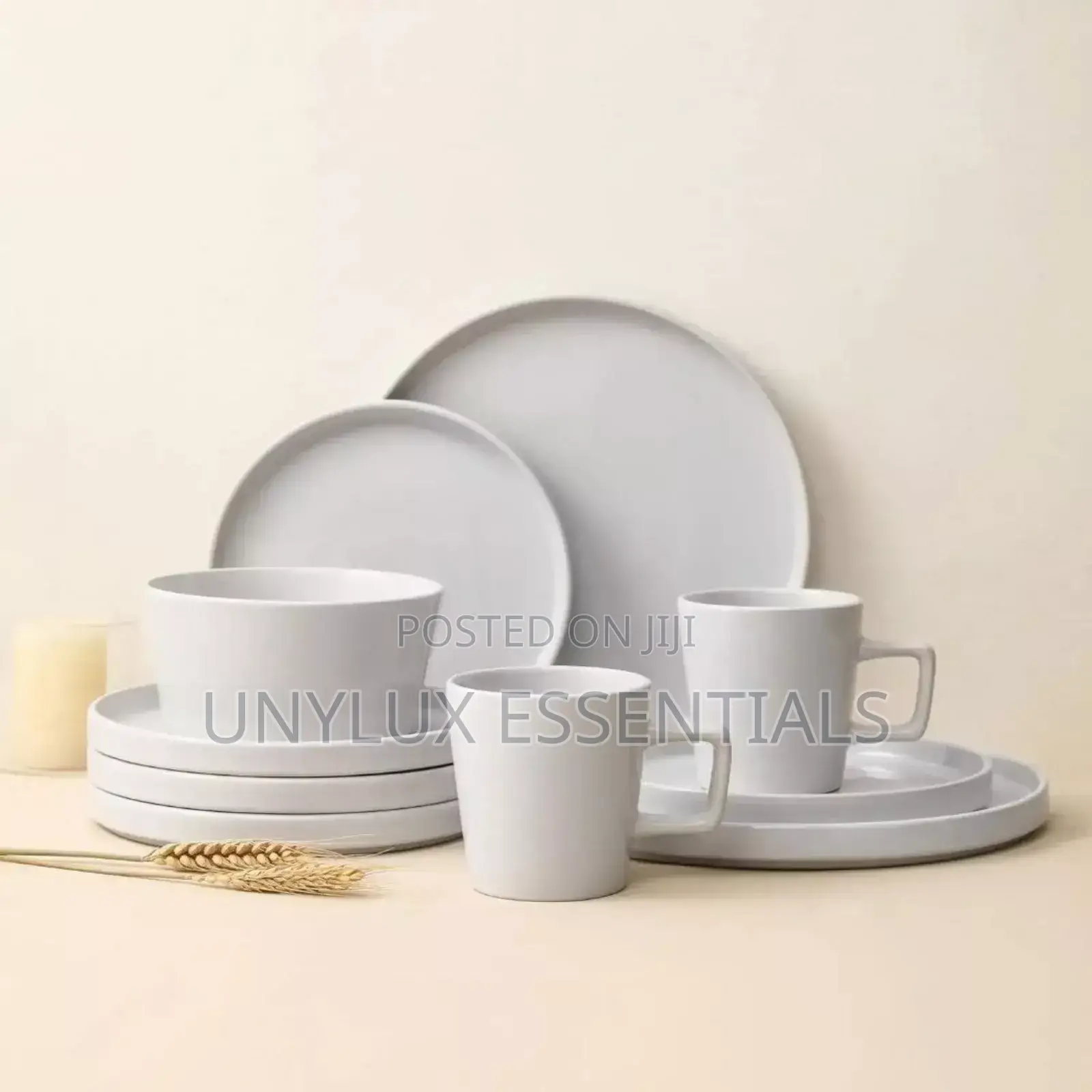 16pcs Luxury Stoneware Dinner Set 
- White