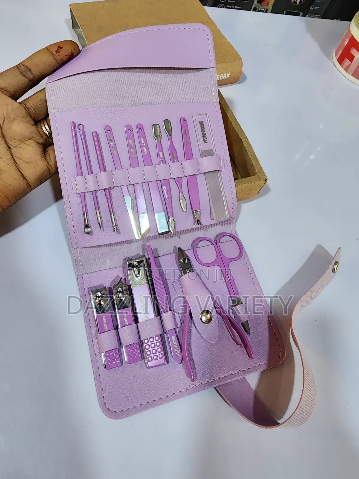 16pcs High Quality Manicure and Pedicure Set With Purse
