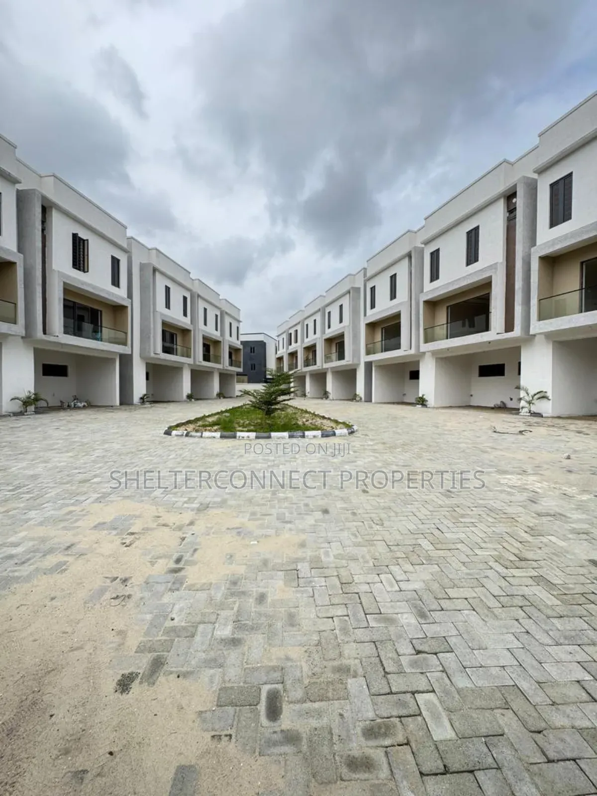 4bdrm Duplex in Ikate for sale