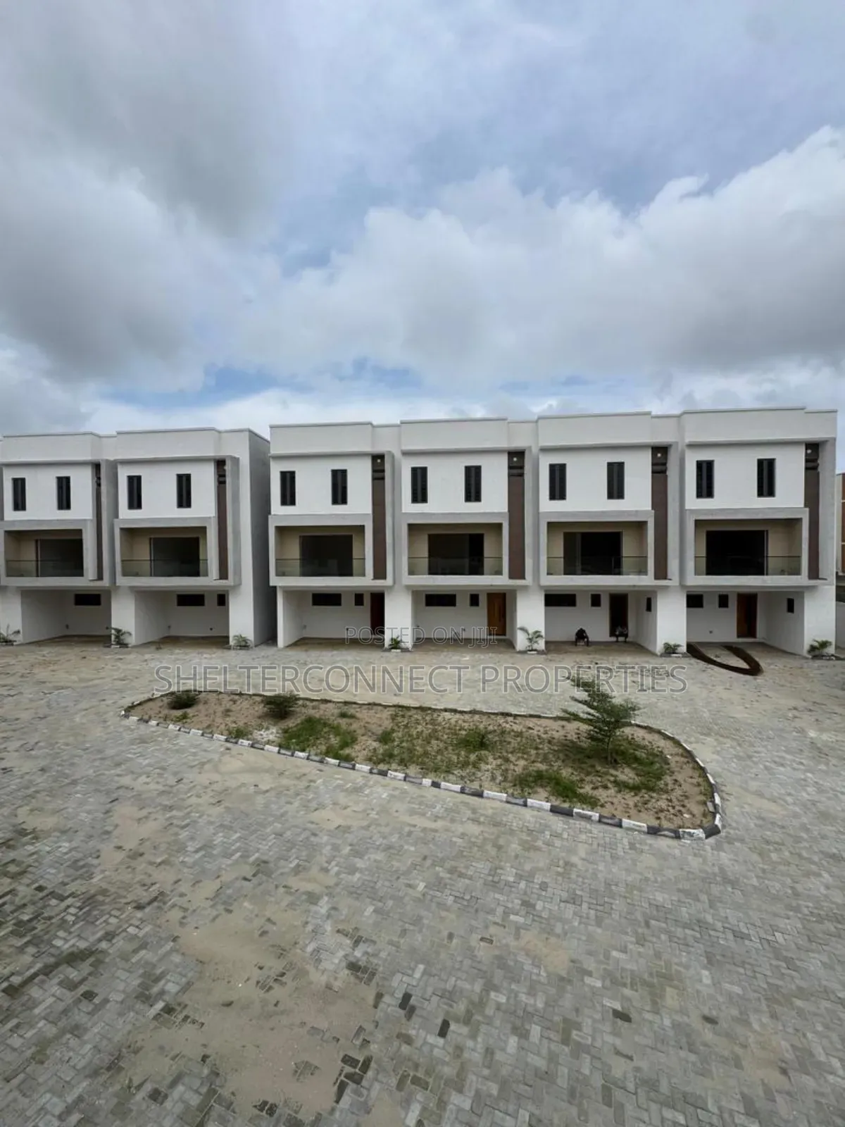 4bdrm Duplex in Ikate for sale
