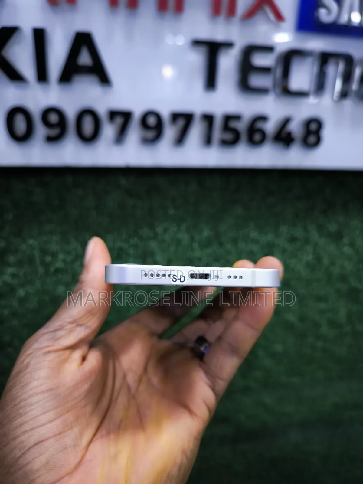 Apple iPhone 12 64 GB White