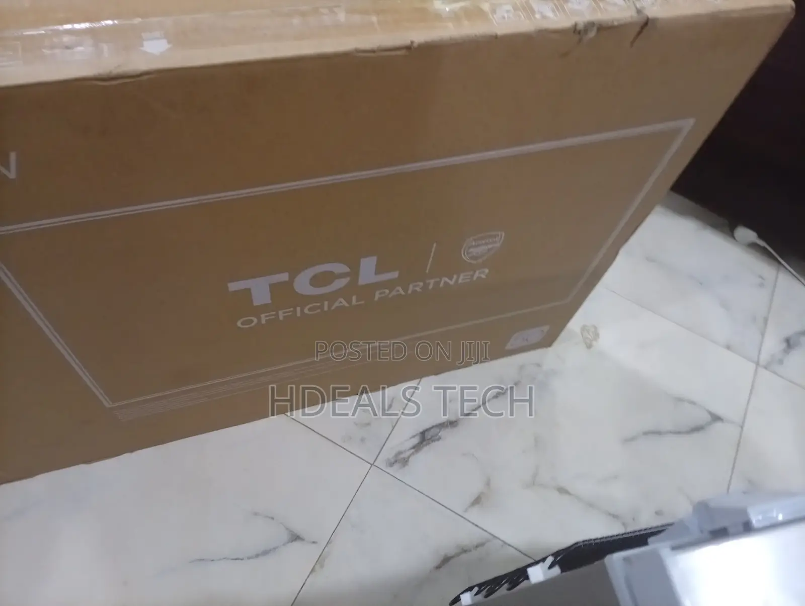 TCL 50” Uhd Tv – Slim Bezel + Smart Connectivity