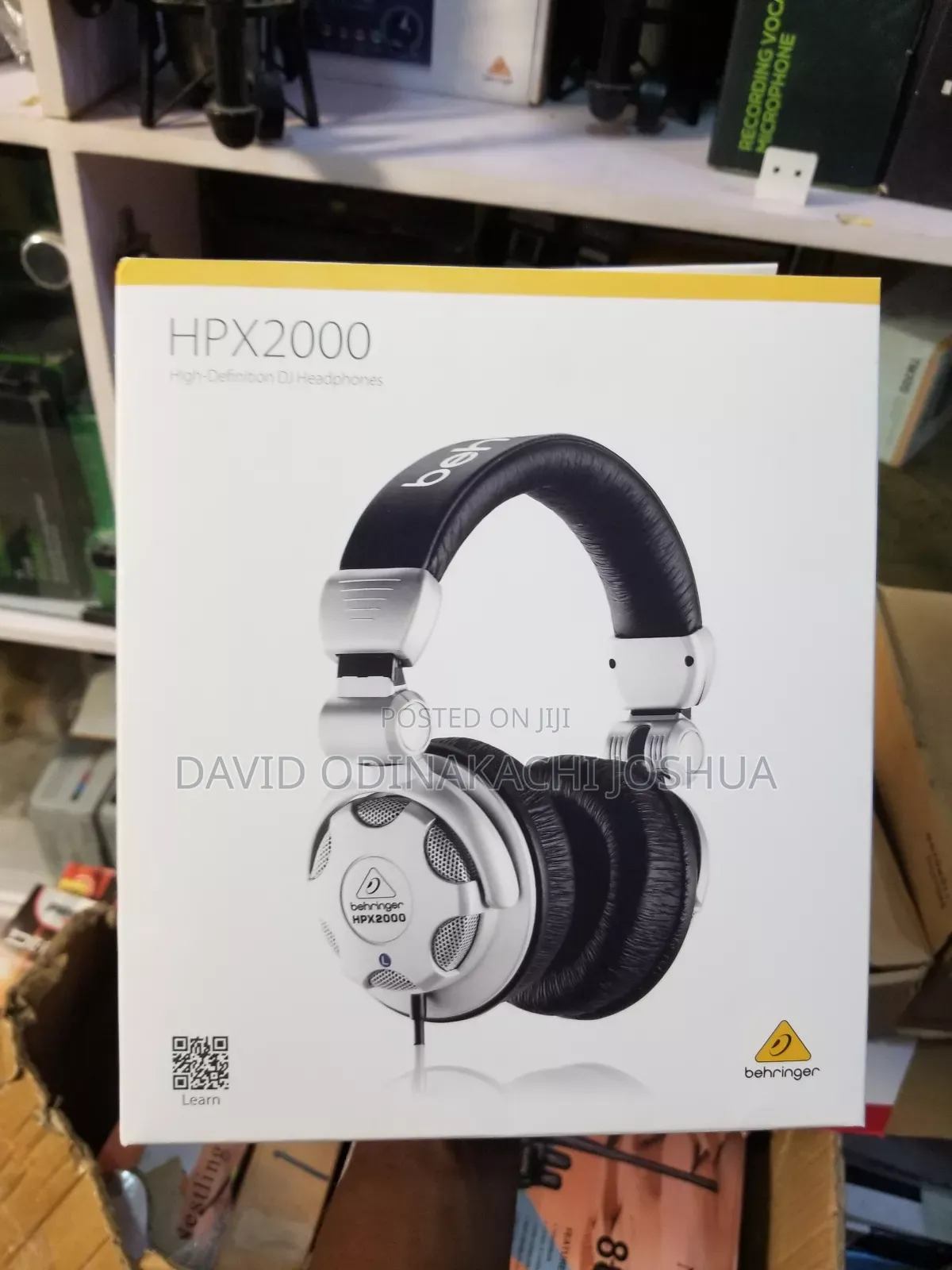 Behringer Hpx2000 High-definition Dj Headphones.