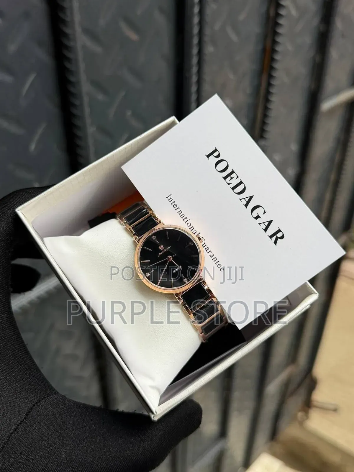Poedagar Women Watch 30m Water Resistant Sapphire Glass
