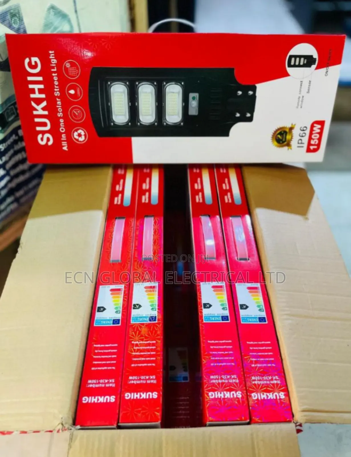 150w Sukhig Solar Street Light Ip66 Waterproof Outdoor Lamp