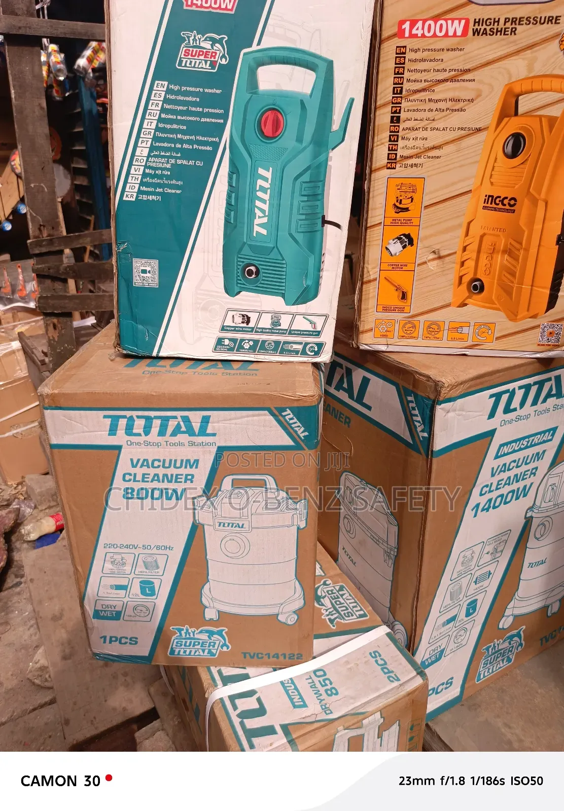 12l Total Vacuum Cleaner 800w