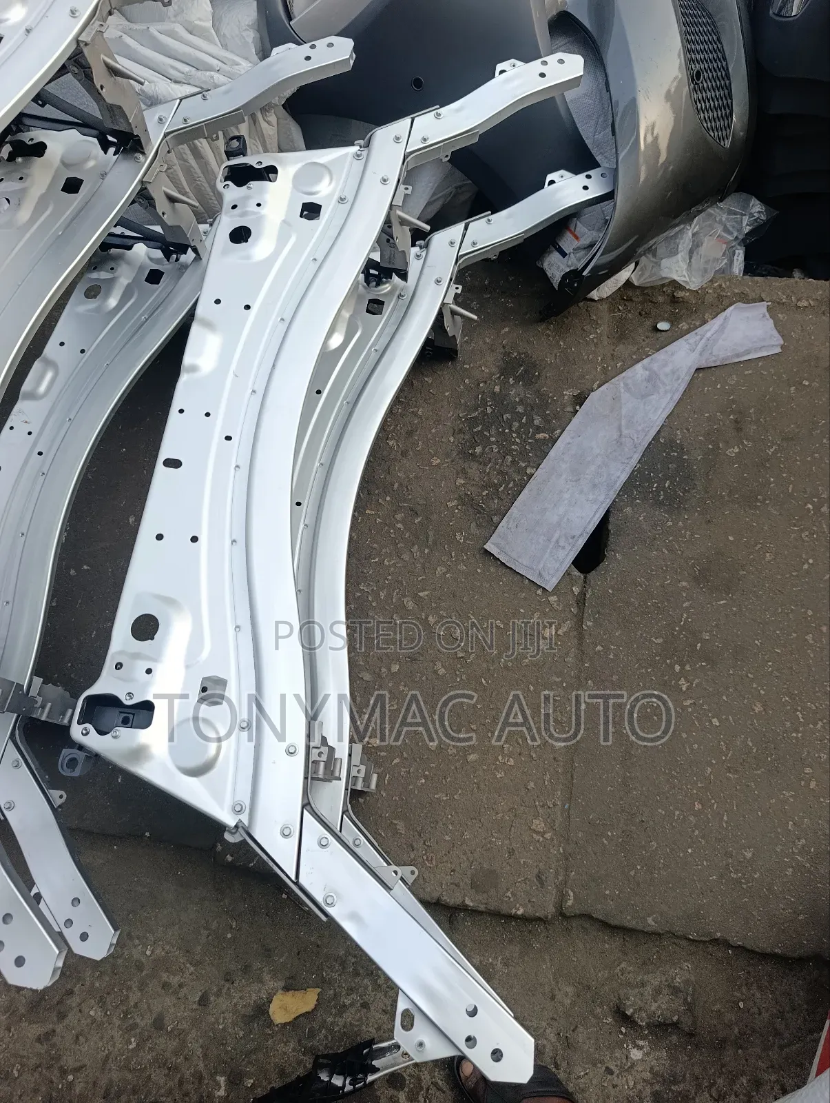 Mercedes Benz C300 2015,2016 Front Cut