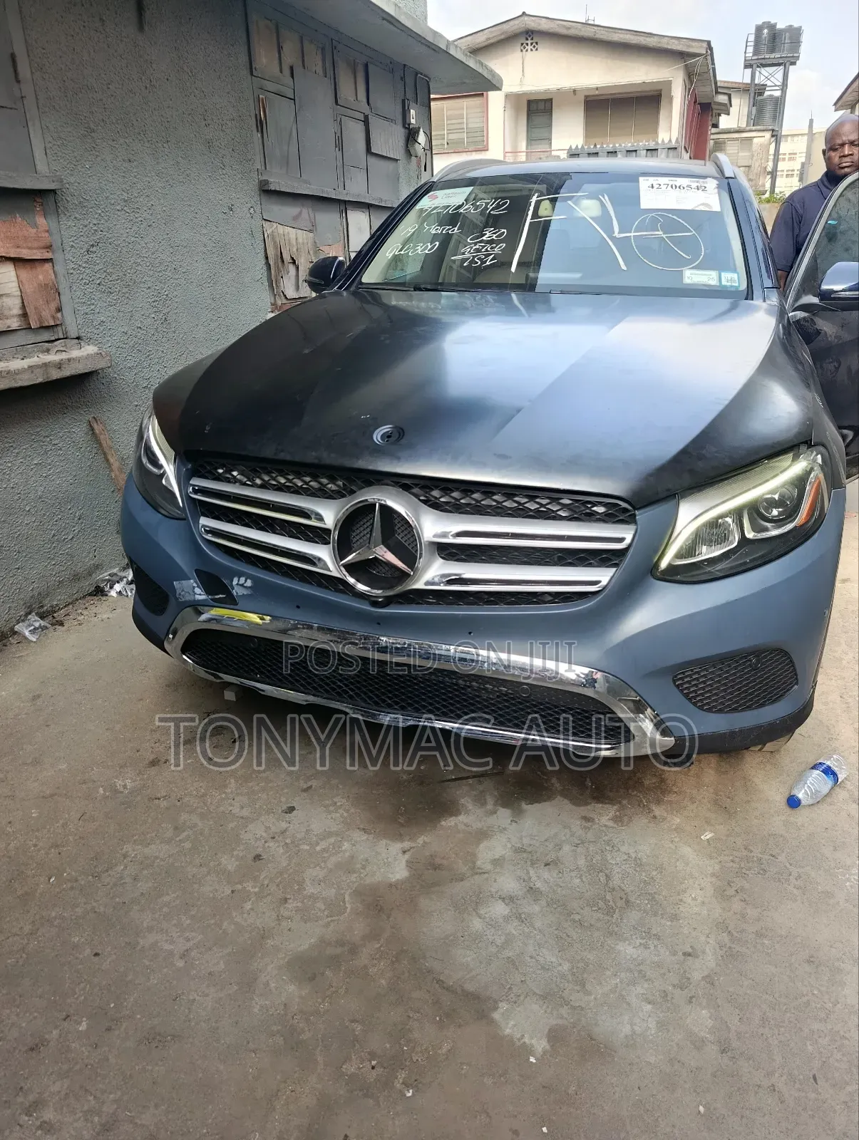 Mercedes Benz Glc300 Bumper, Headlight, Front Cut Replacement