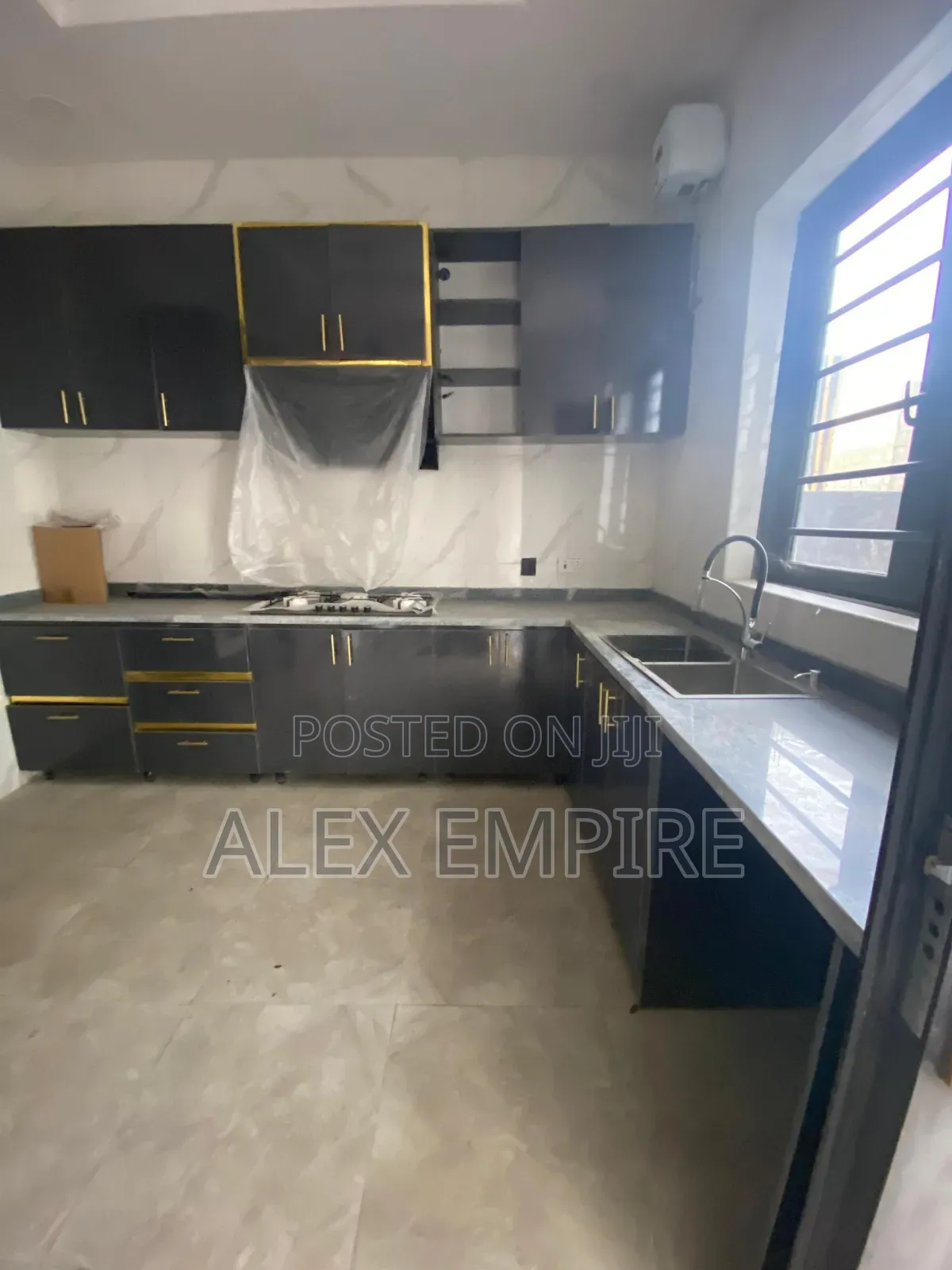 5bdrm Duplex in Ago Palace for sale