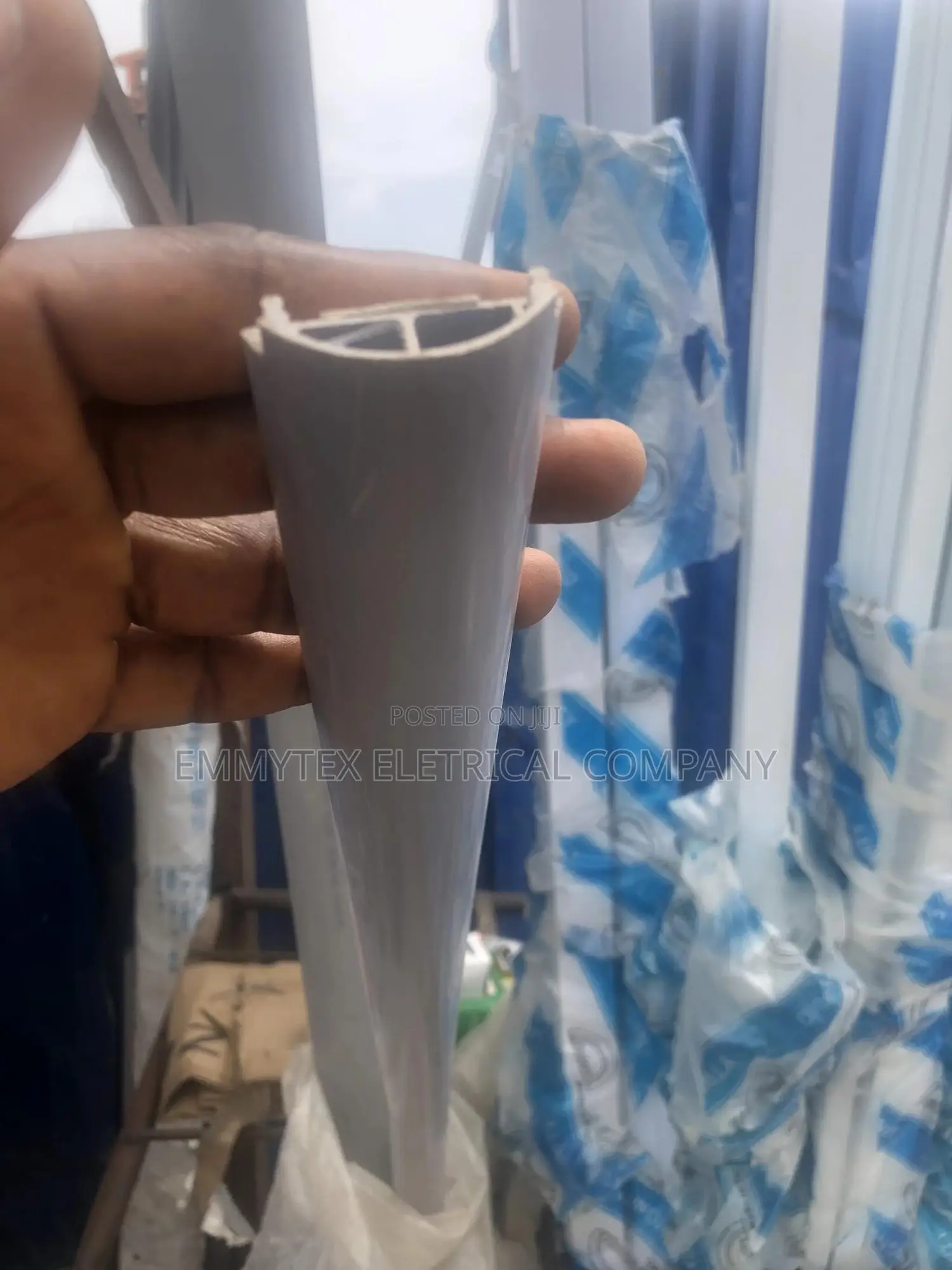 50mm Floor Trunking Pipe