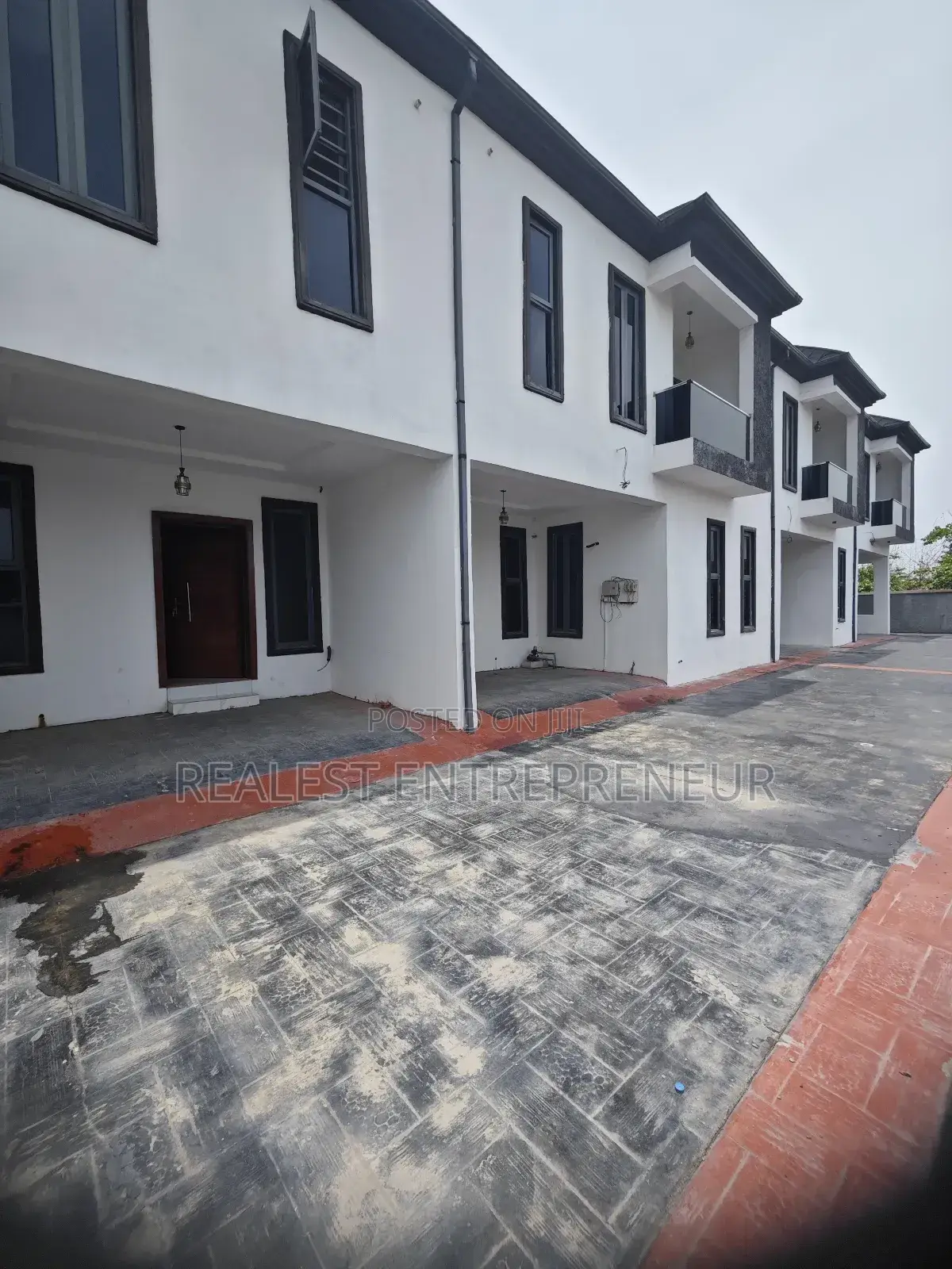 4bdrm Duplex in Lekki Peninsula 2 for rent