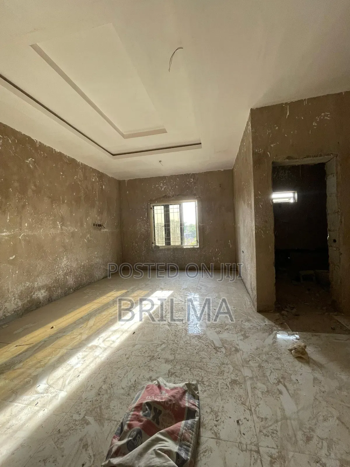 5bdrm Duplex in Jahi for sale