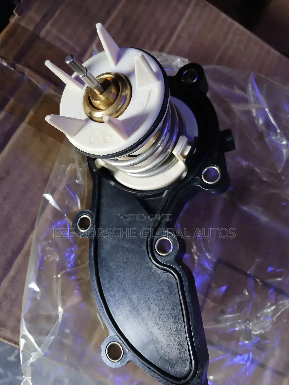 Thermostat V6 3.0t for Audi Q7,A7 Q5