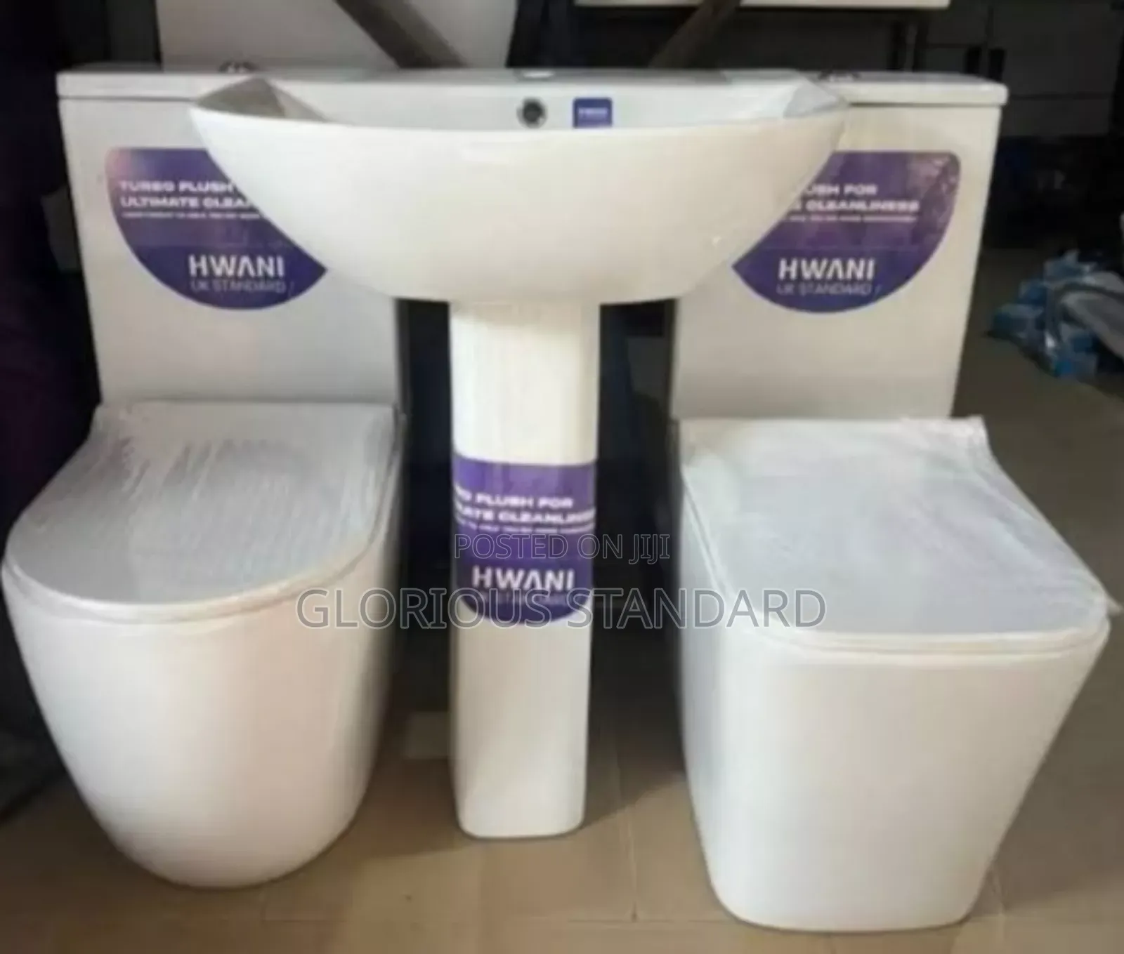 High Quality Set of Wc White Round and Square