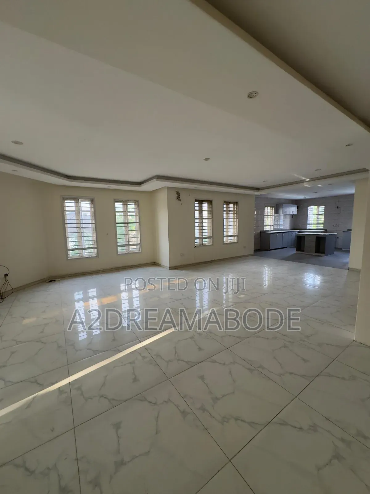 3bdrm Apartment in Ikeja Gra for rent